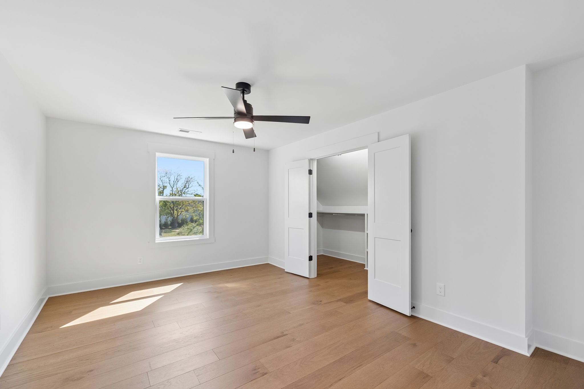 2418 River Rd Property Photo 47