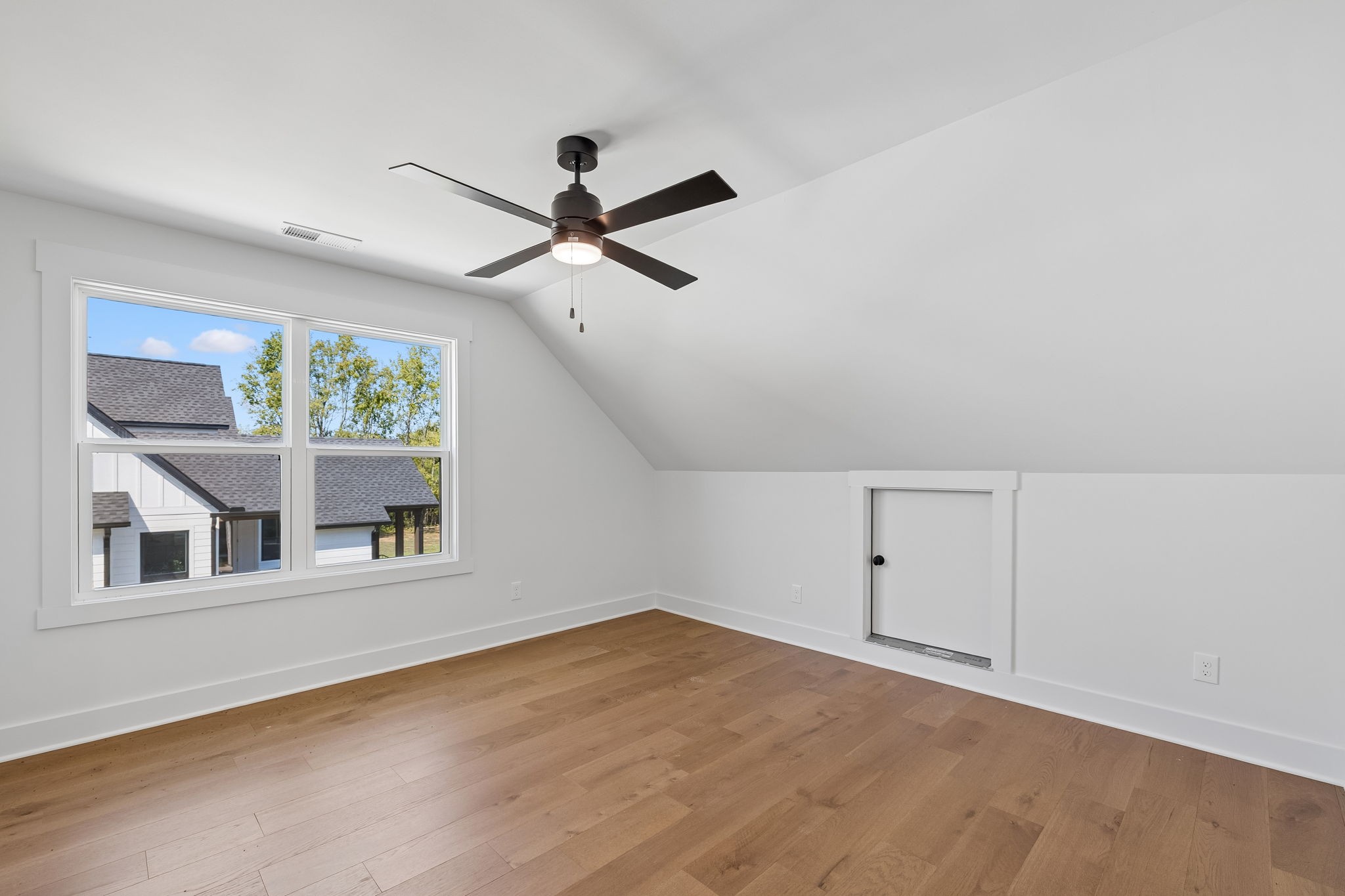 2418 River Rd Property Photo 56