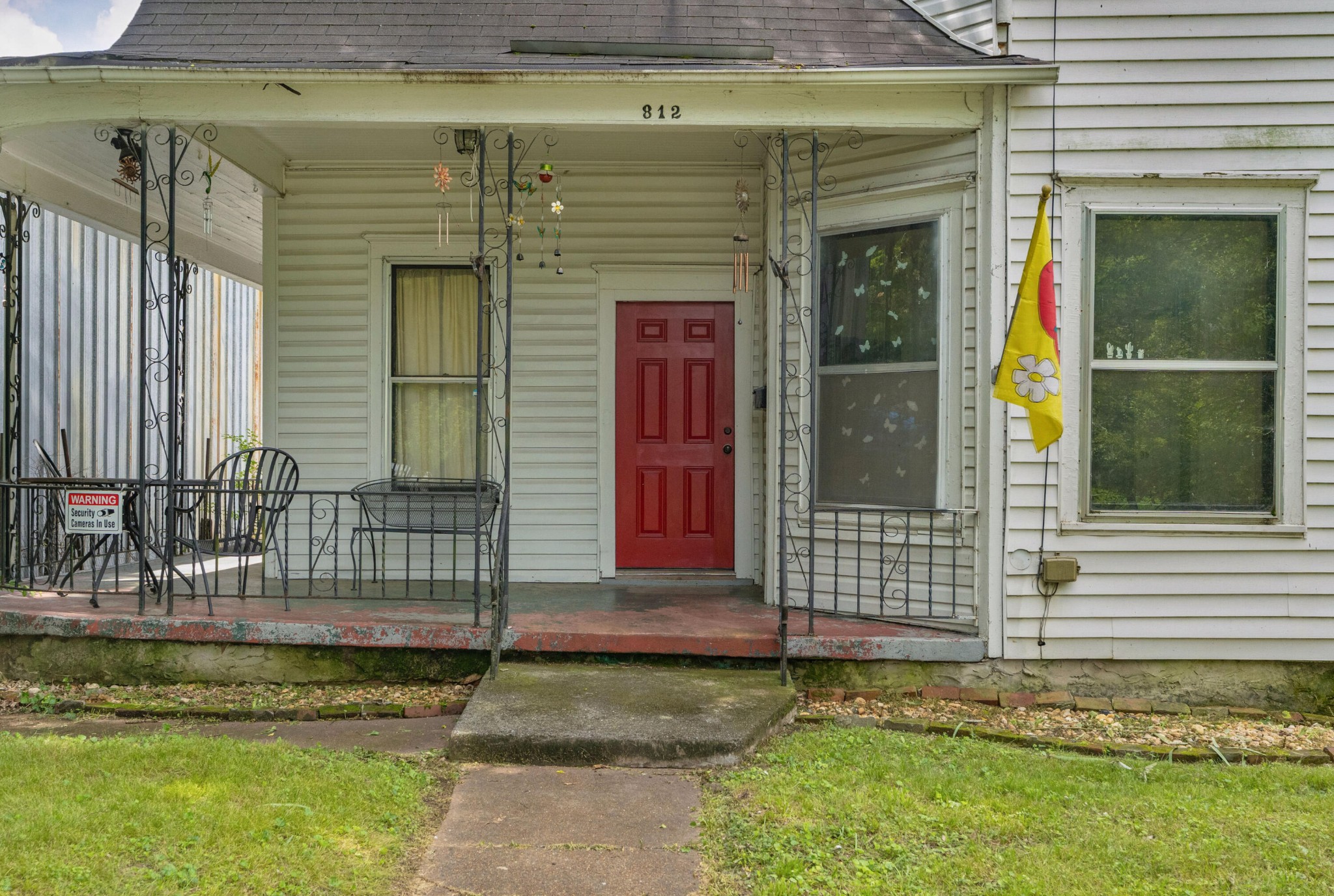 812 E 10th Street Property Photo 4