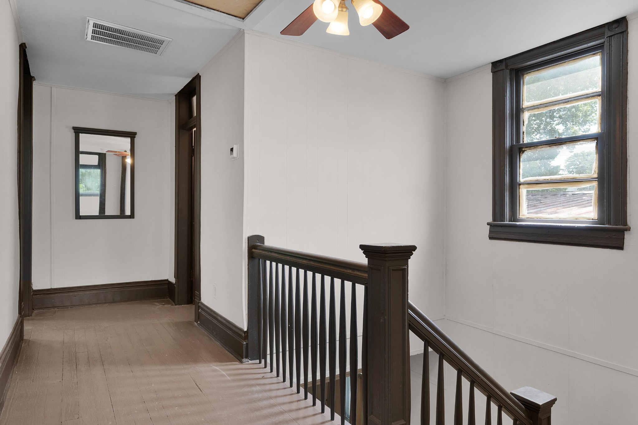 812 E 10th Street Property Photo 19