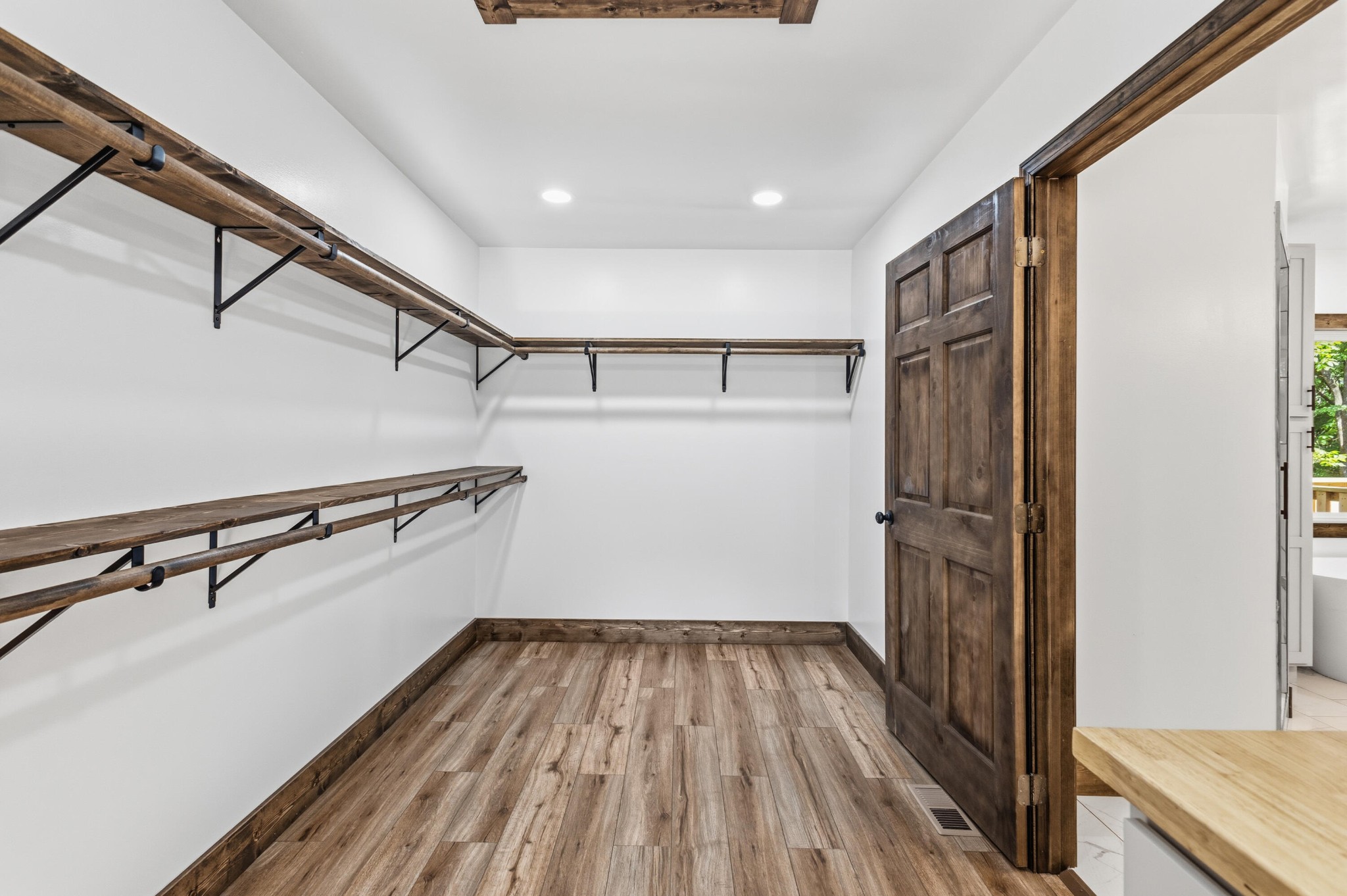 2377 Porch Rock Road Property Photo 17