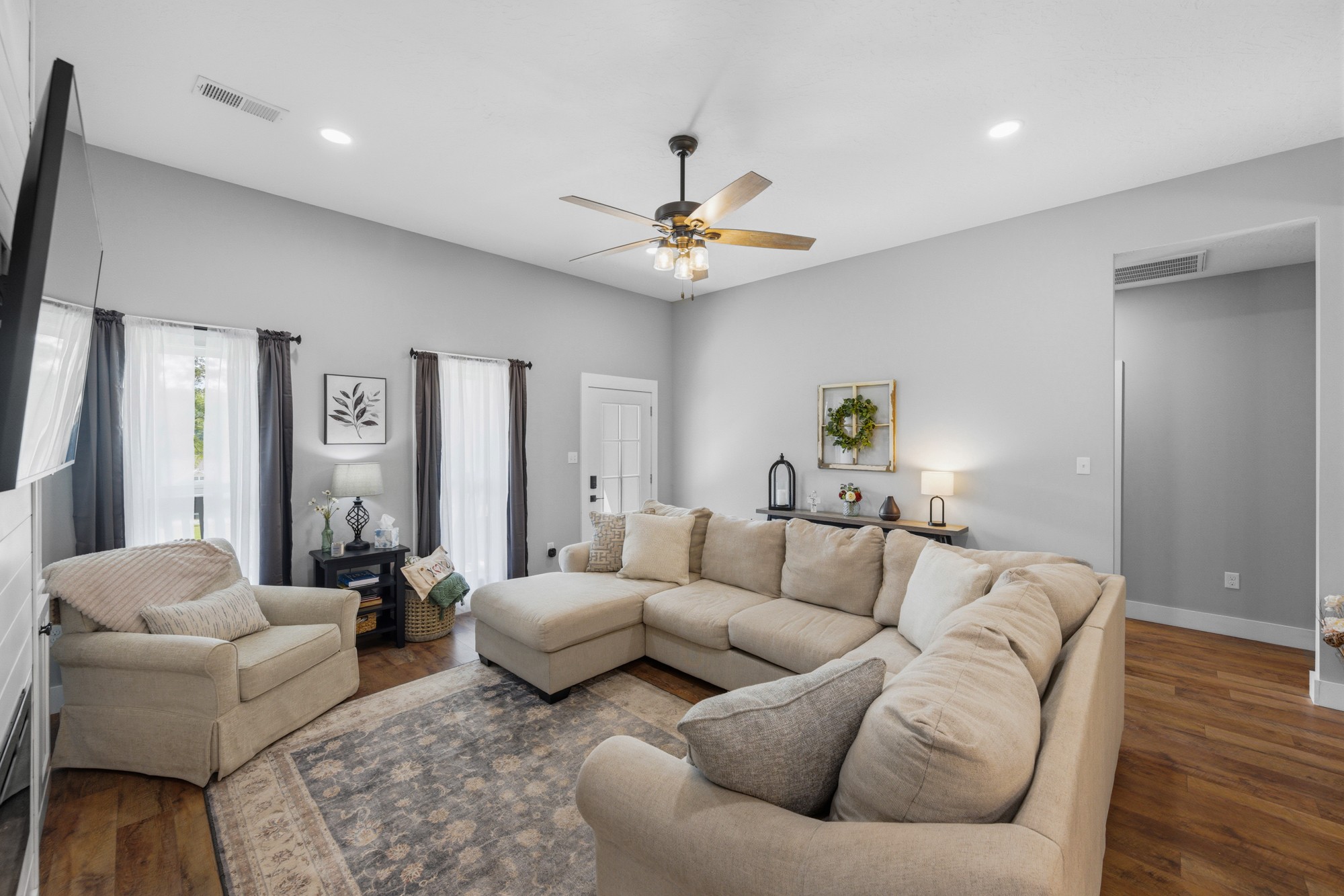 302 Excalibur Trl Property Photo 11