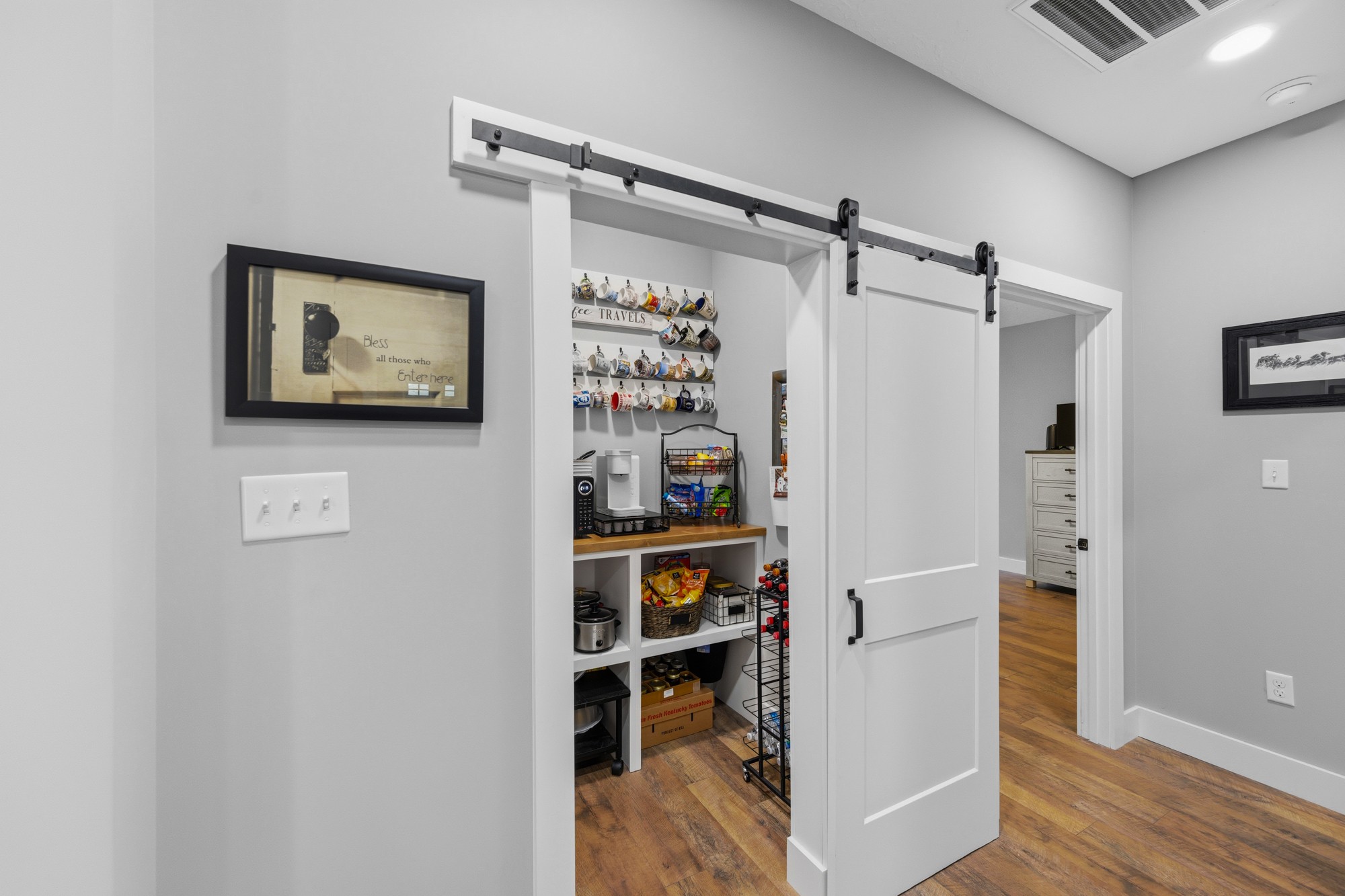302 Excalibur Trl Property Photo 16