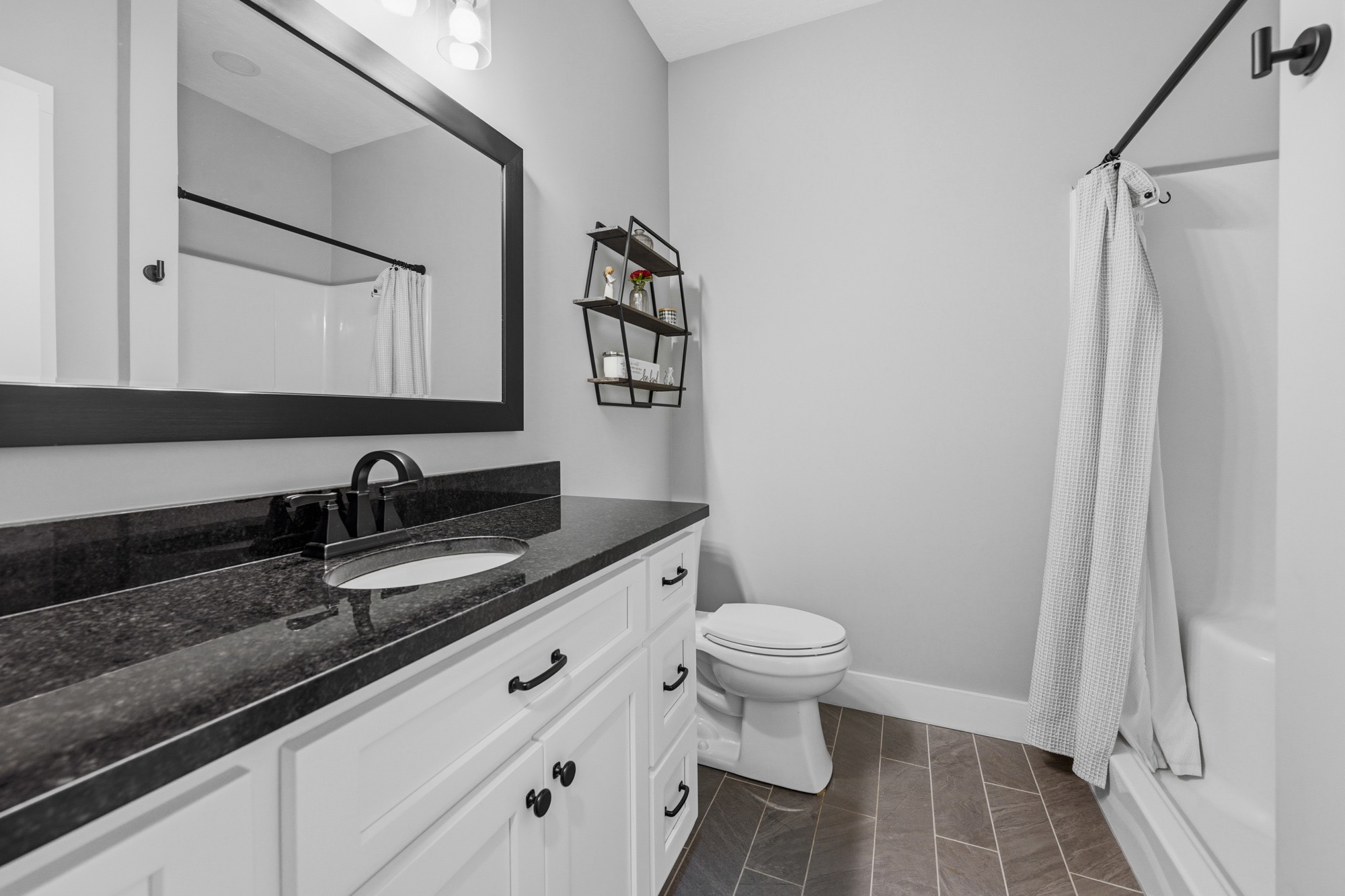 302 Excalibur Trl Property Photo 26