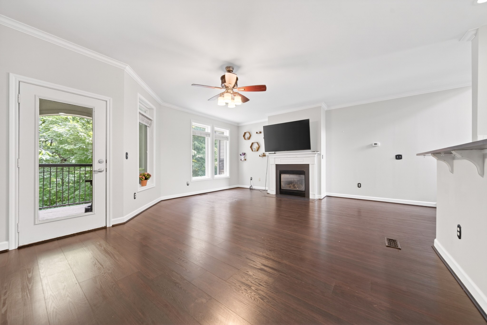 320 Old Hickory Blvd Property Photo 7