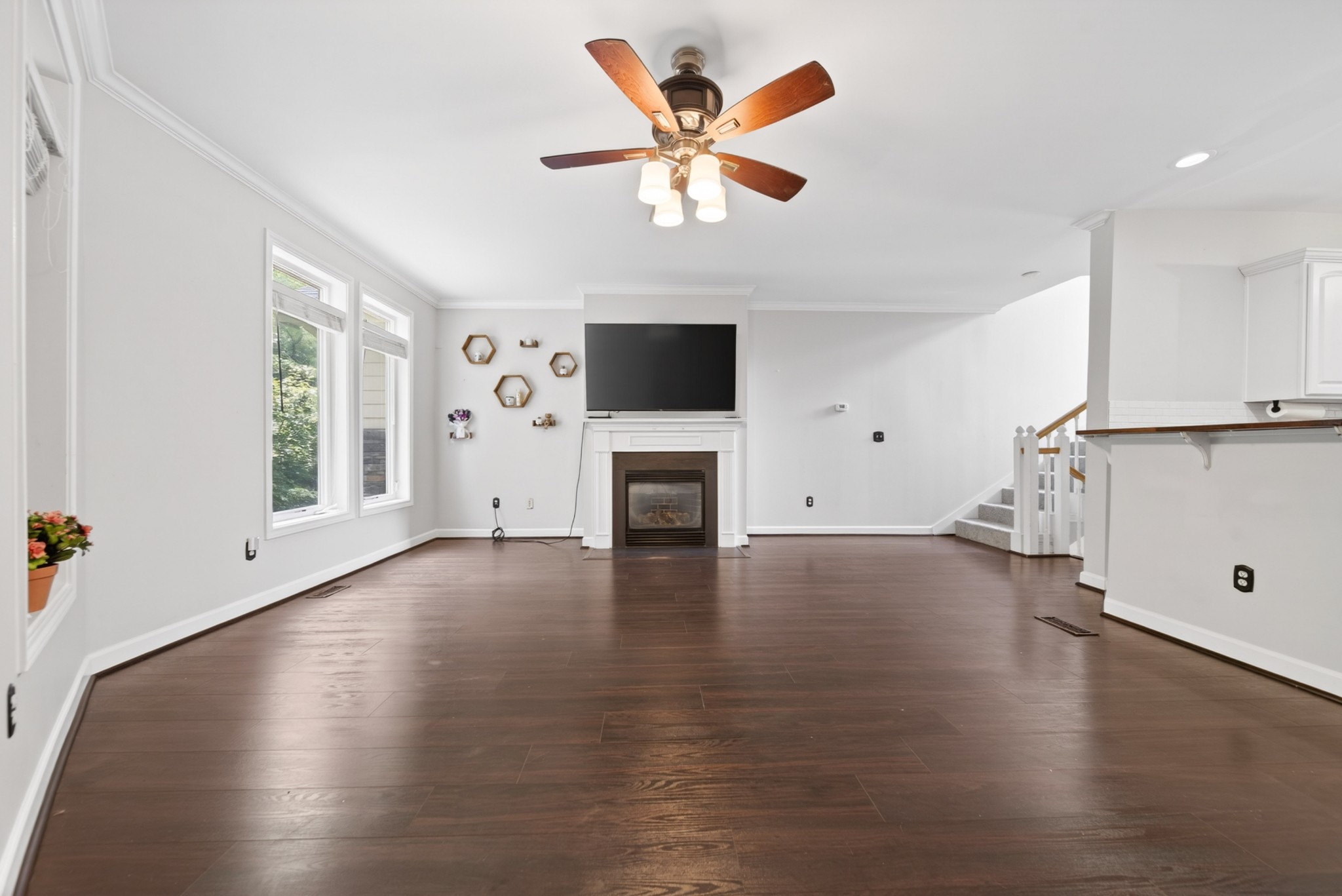 320 Old Hickory Blvd Property Photo 8