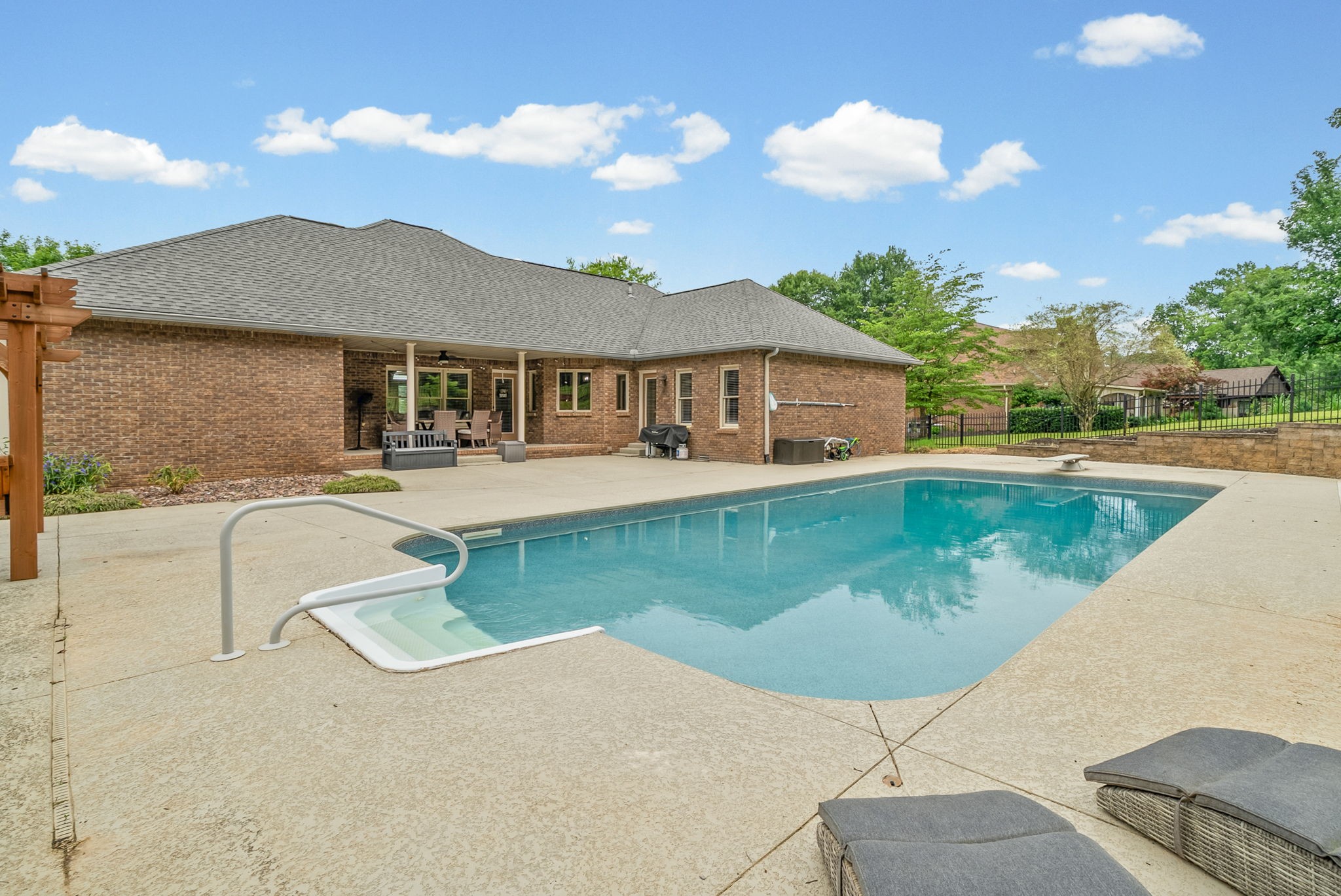 455 Stonemeadow Rd Property Photo 1