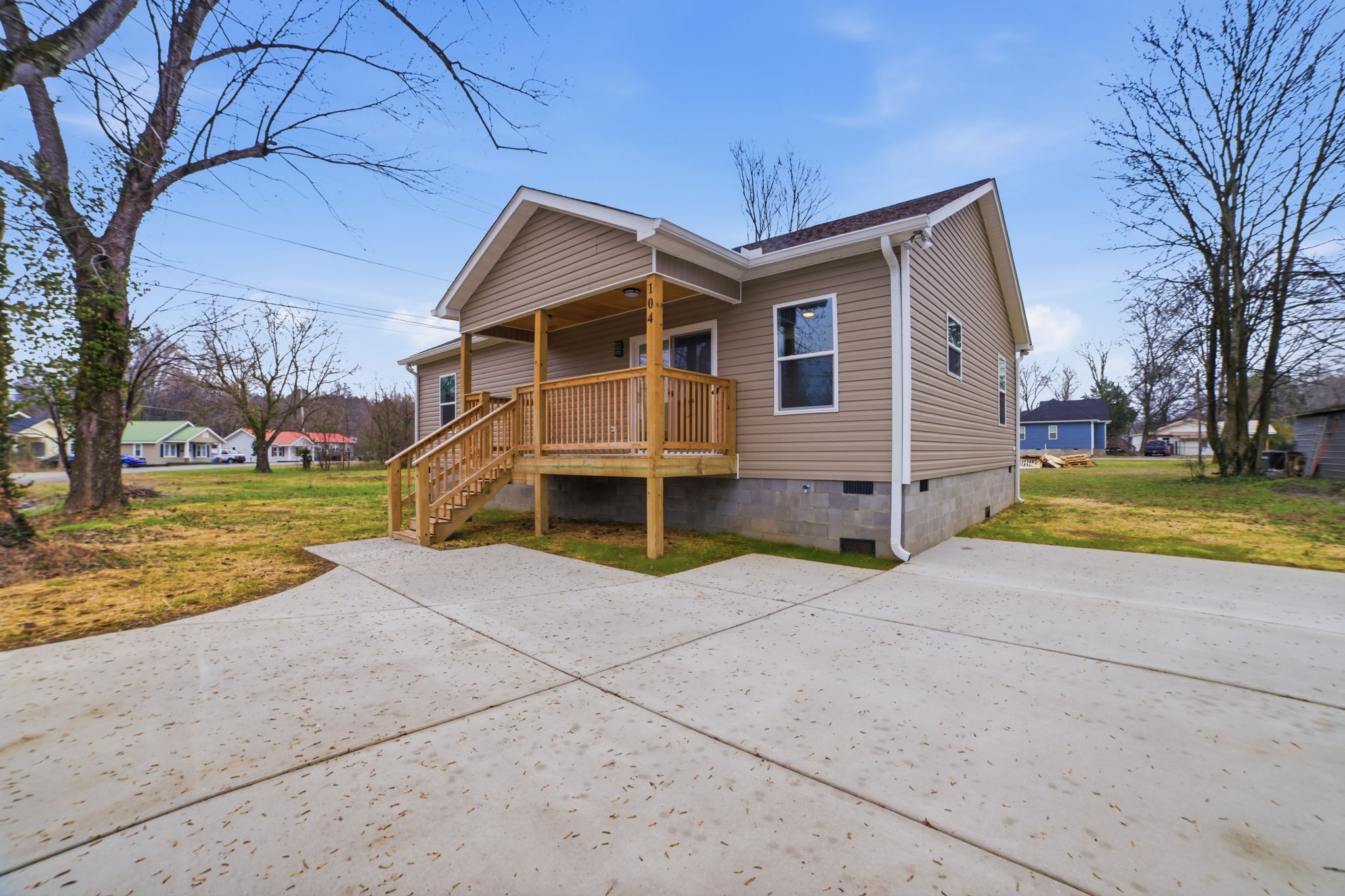 104 Fairground Dr Property Photo 1