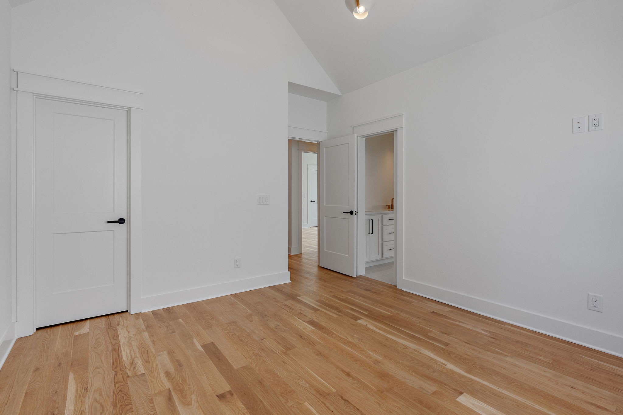 2031 Overhill Dr Property Photo 29