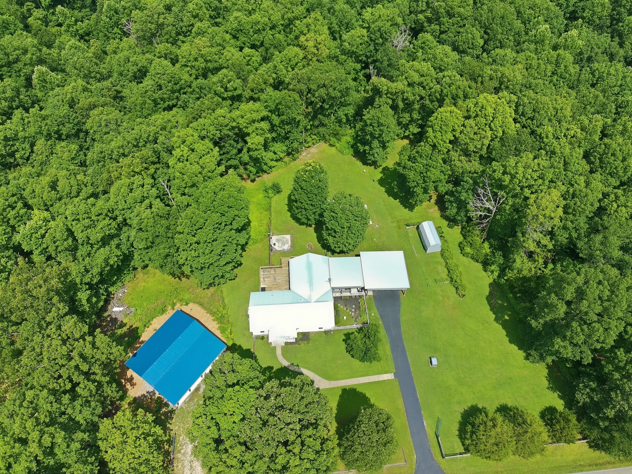 428 Peters Rd Property Photo 1