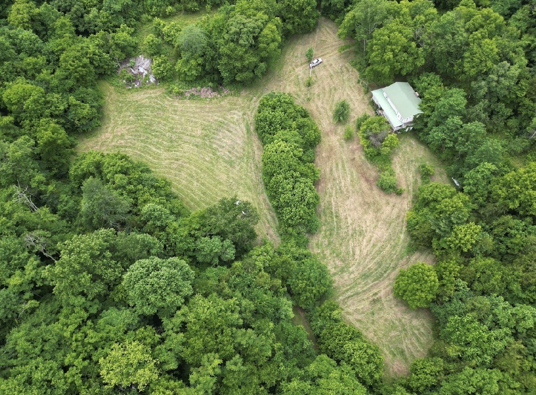 98 Hackett Valley Rd Property Photo 1
