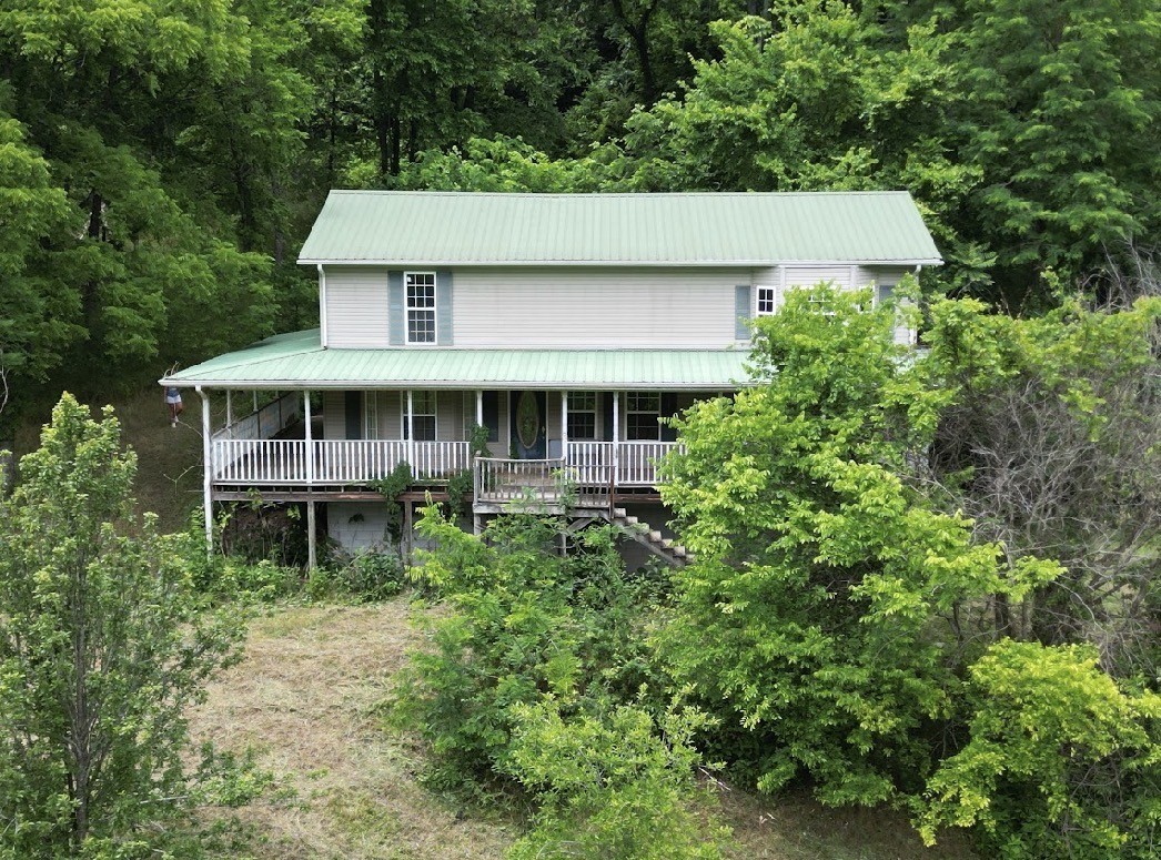 98 Hackett Valley Rd Property Photo 13
