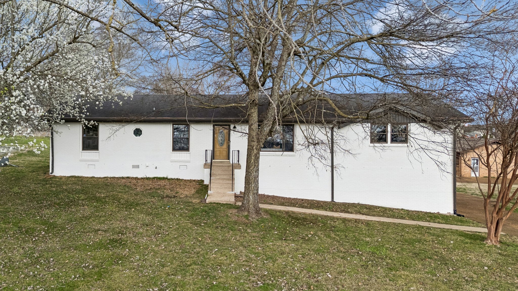 171 New Shackle Island Rd Property Photo 1