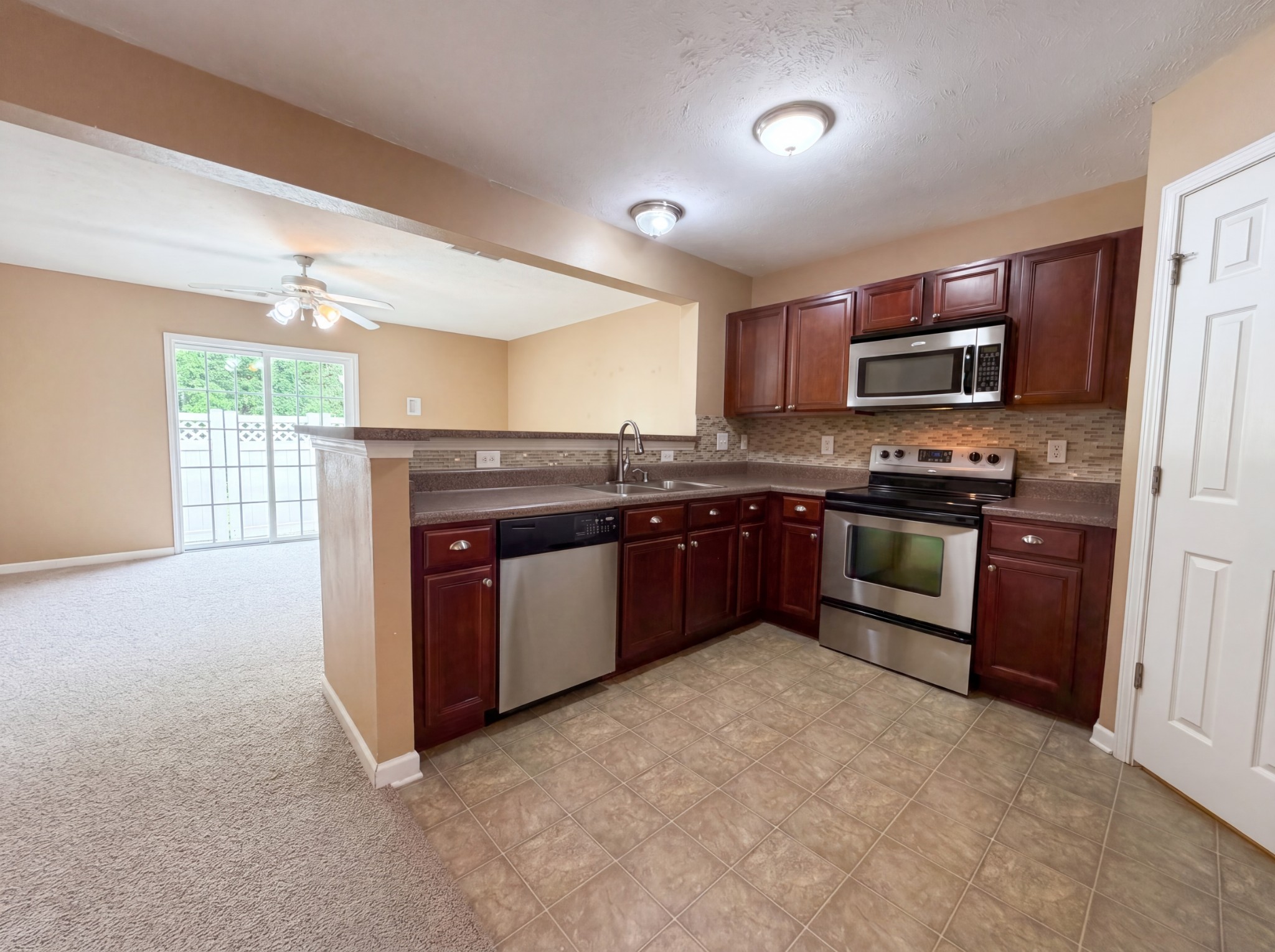 2032 Shaylin Loop Property Photo 5