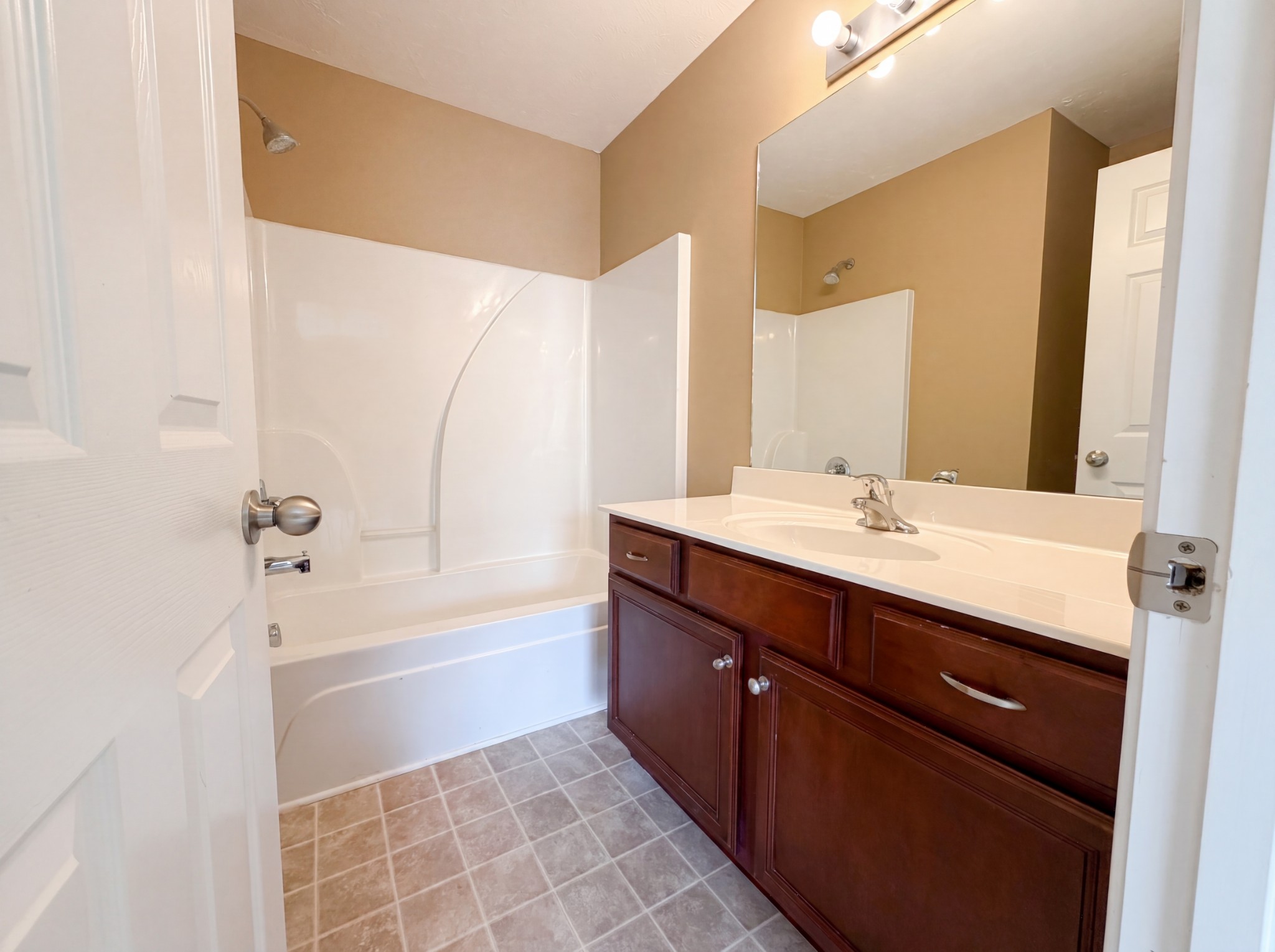 2032 Shaylin Loop Property Photo 11
