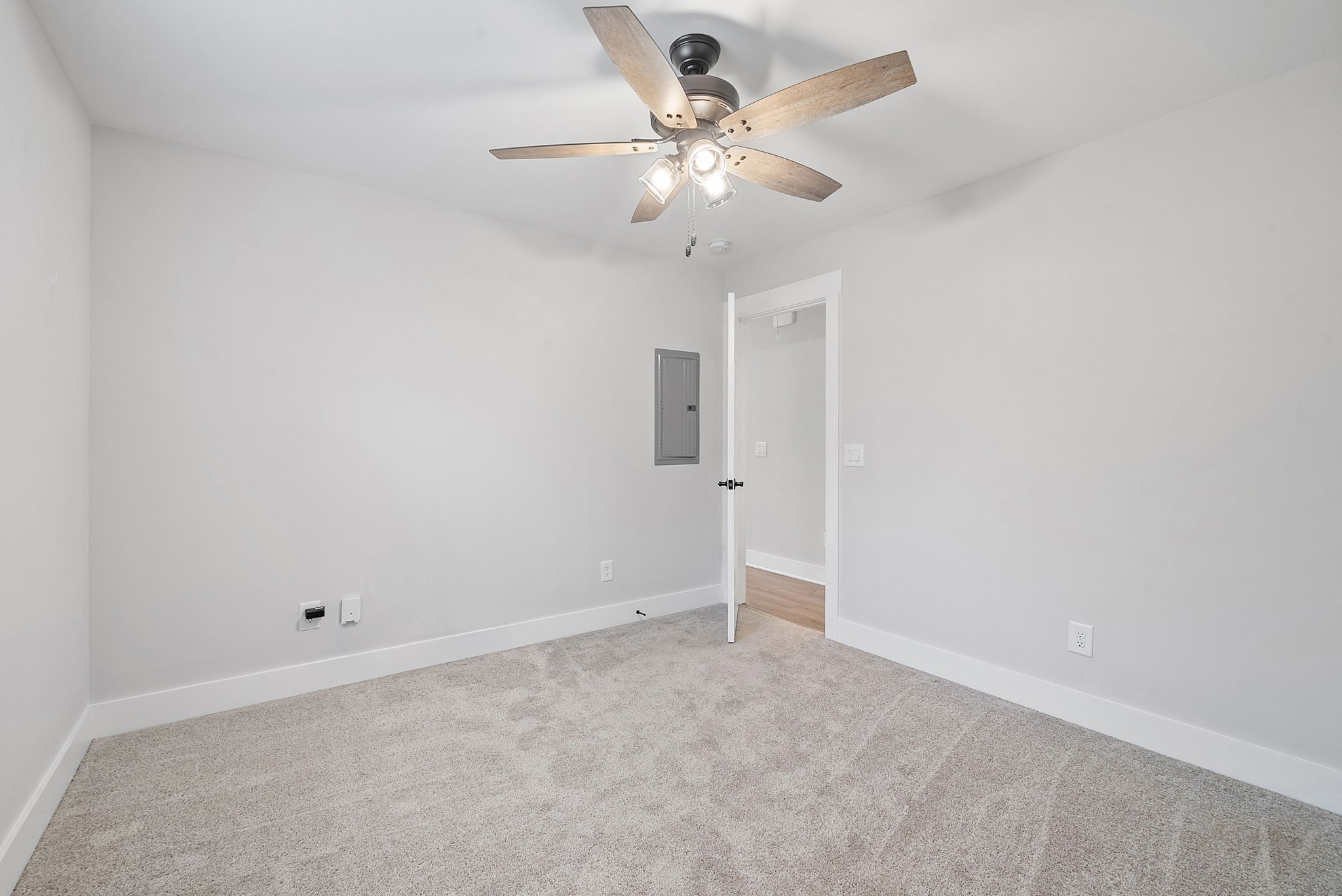 205 Maple St Property Photo 9