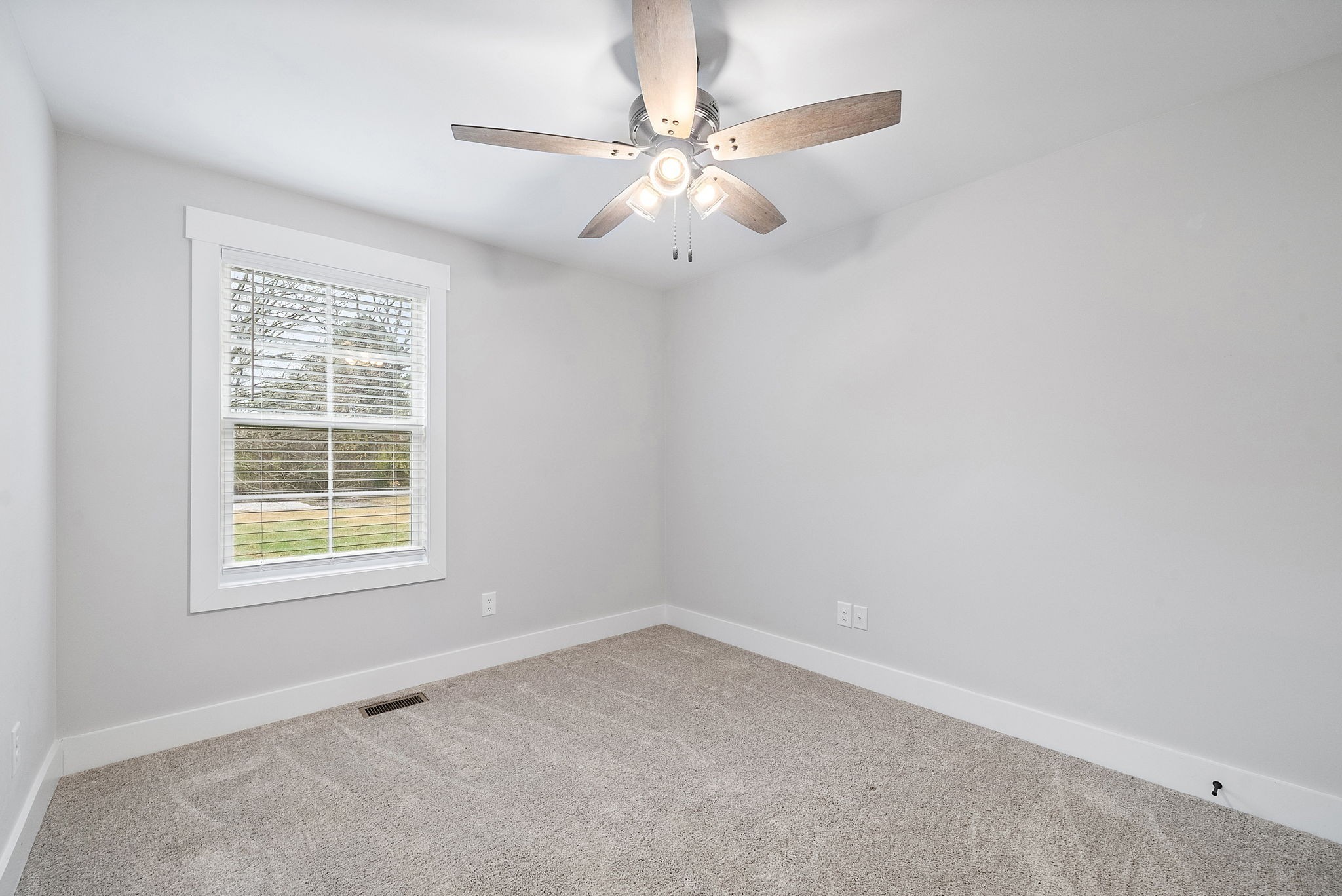 205 Maple St Property Photo 11