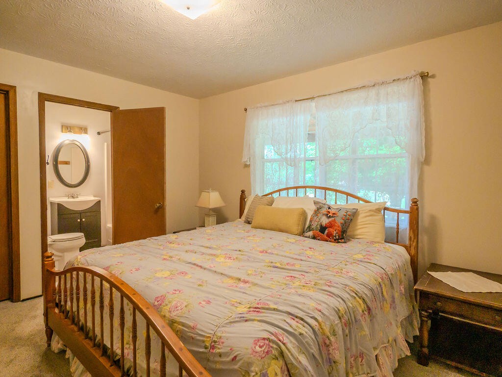 275 Spring Creek Road Property Photo 6