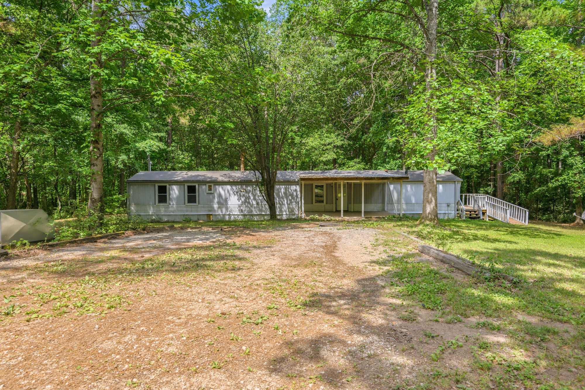 2417 Maytown Rd Property Photo 1