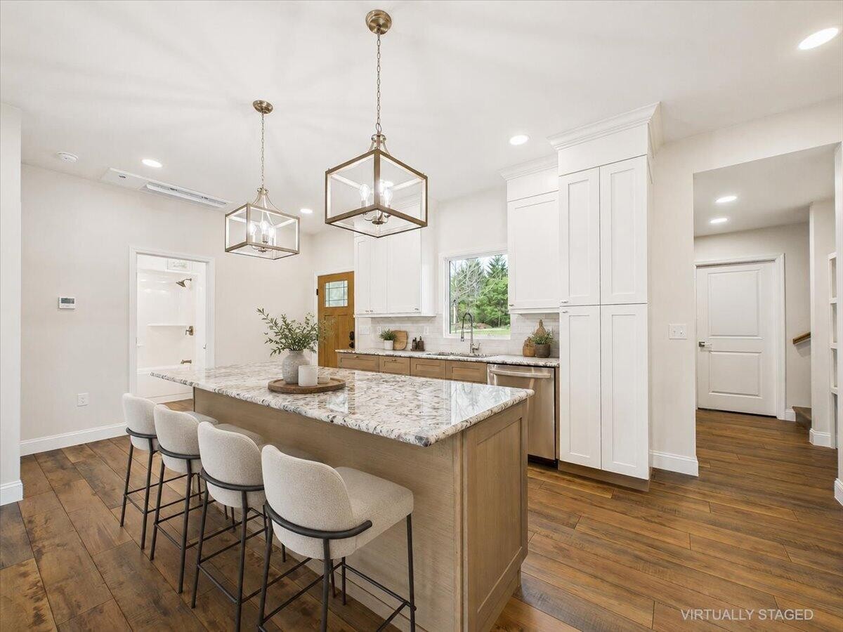 1483 Reagan Valley Road Property Photo 4