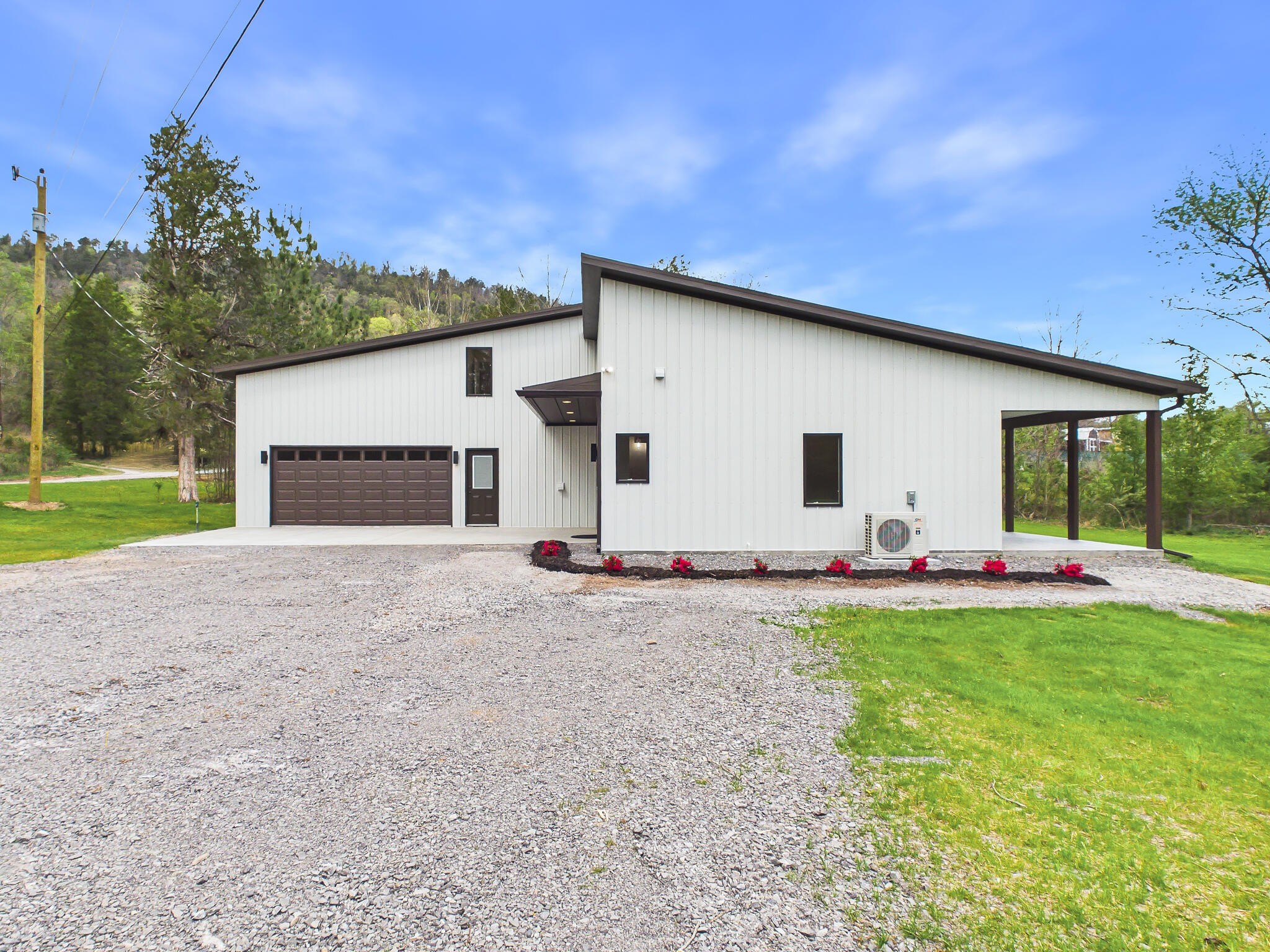 1483 Reagan Valley Road Property Photo 56