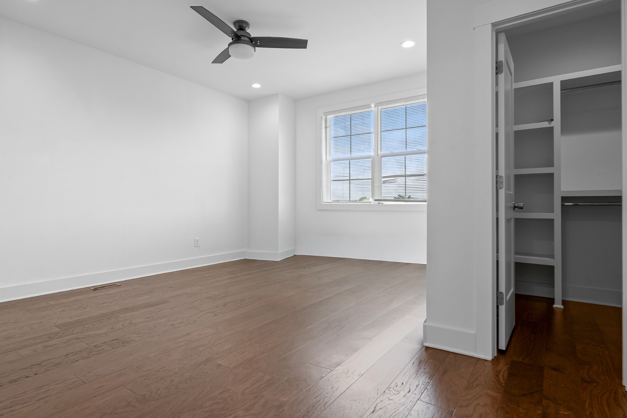 726 Inspiration Blvd Property Photo 24