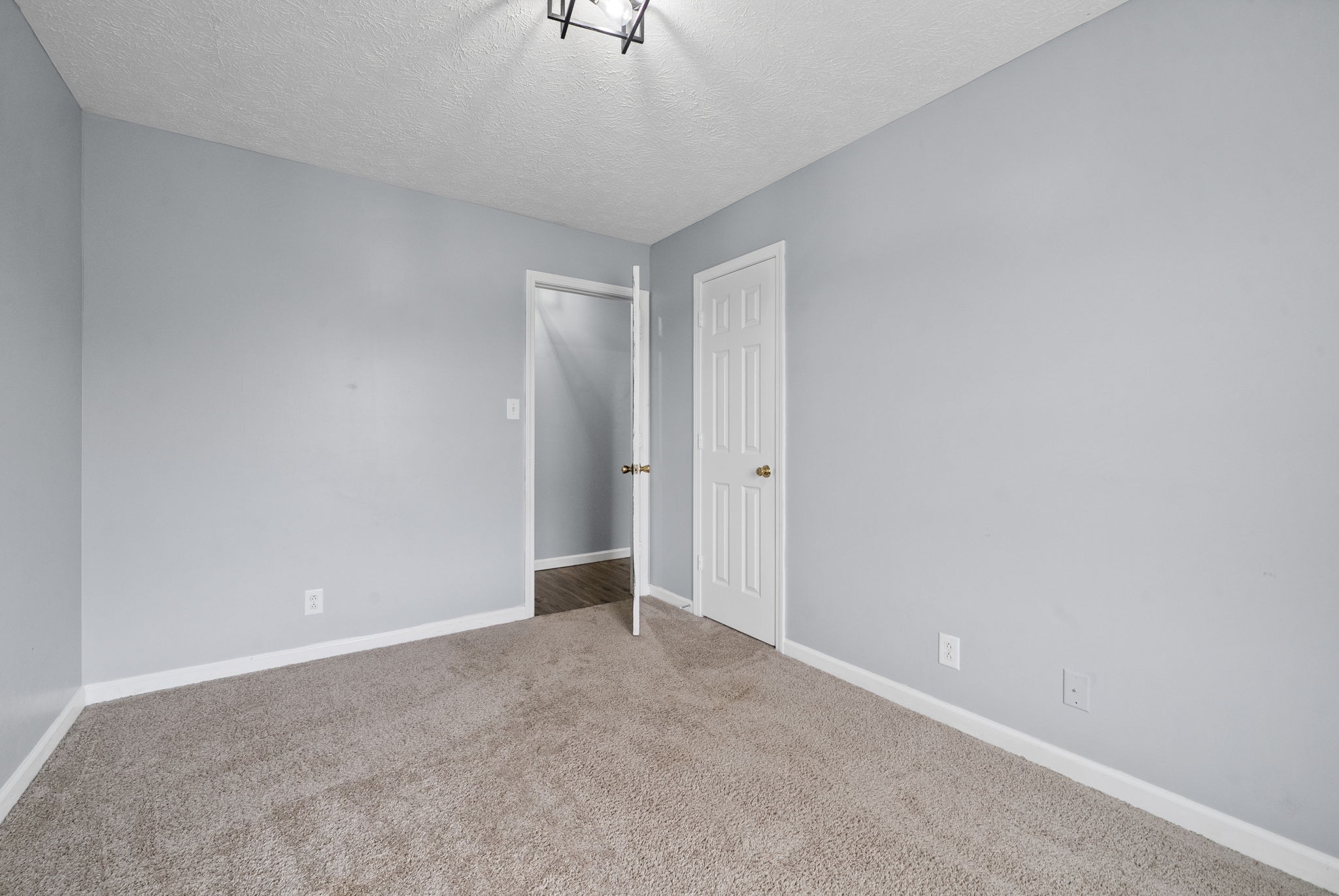601 Millie Dr Property Photo 19