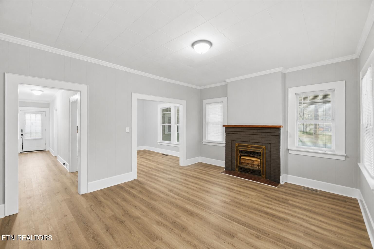 1519 W Madison Ave Property Photo 4
