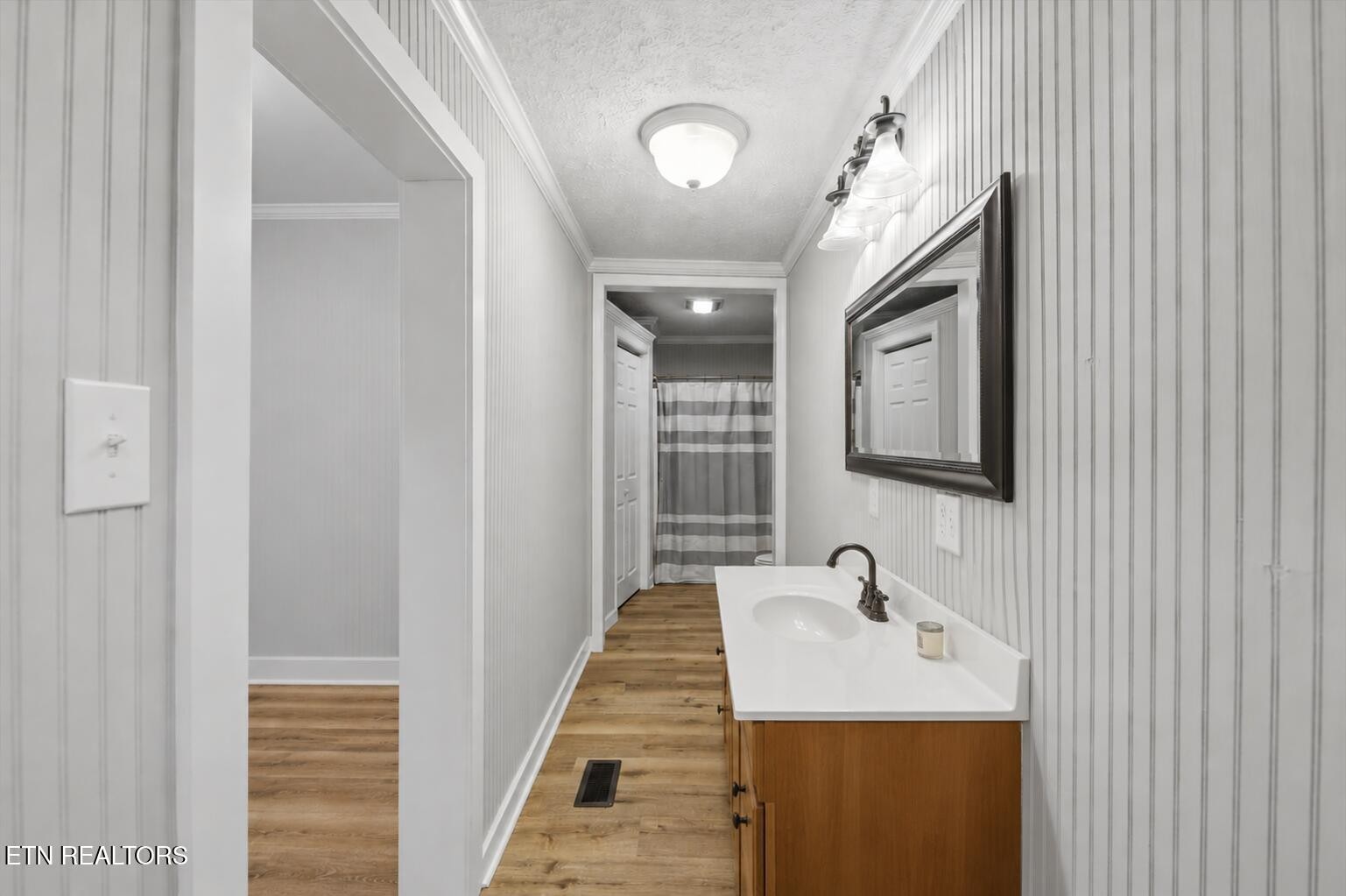 1519 W Madison Ave Property Photo 17