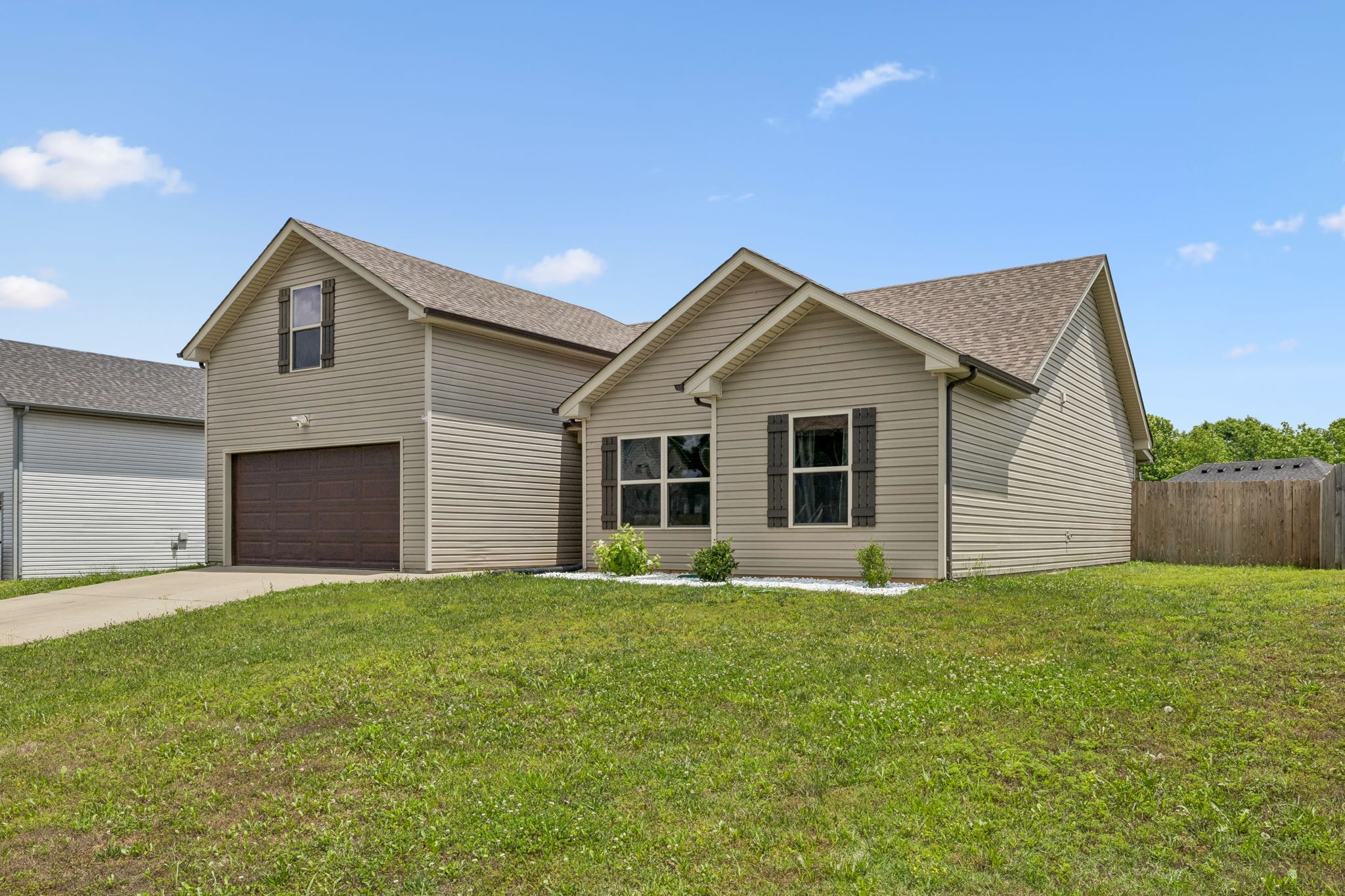 1075 Freedom Dr Property Photo 1