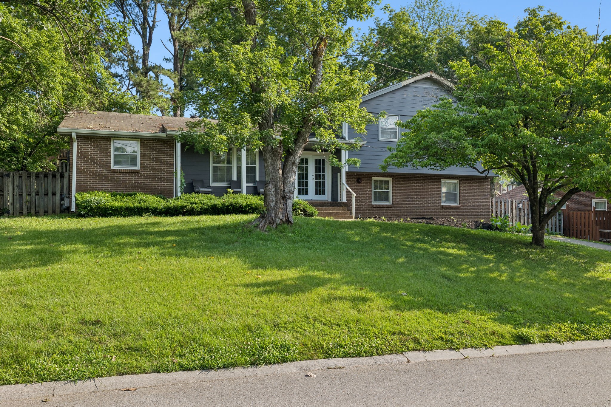 524 Michele Dr Property Photo 2