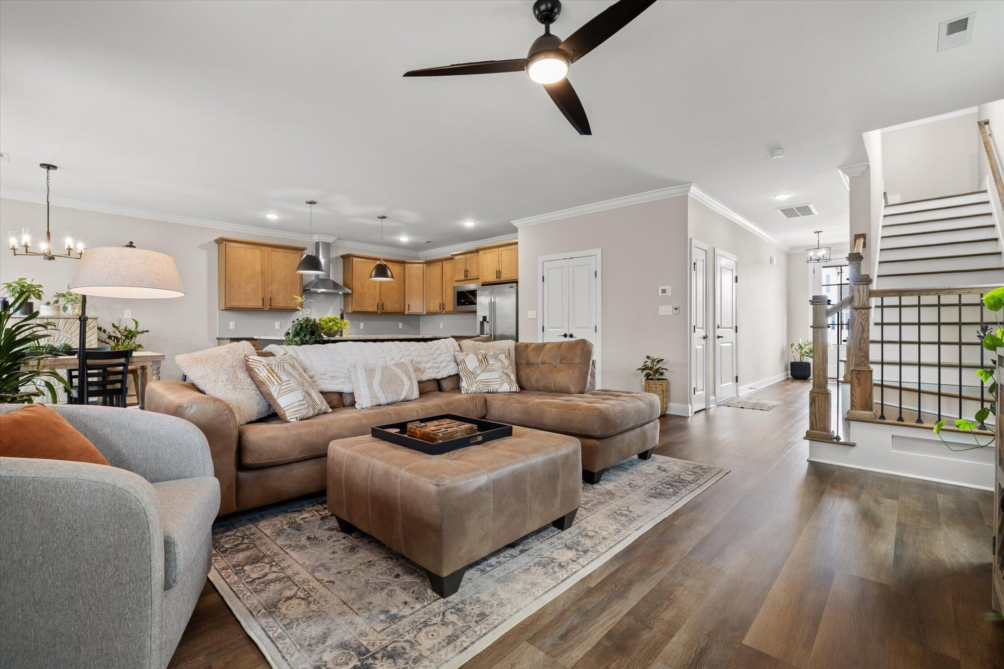 993 Cityscape View Property Photo 2