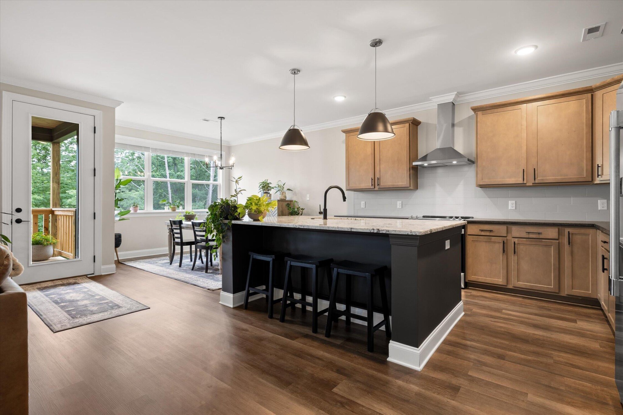 993 Cityscape View Property Photo 3
