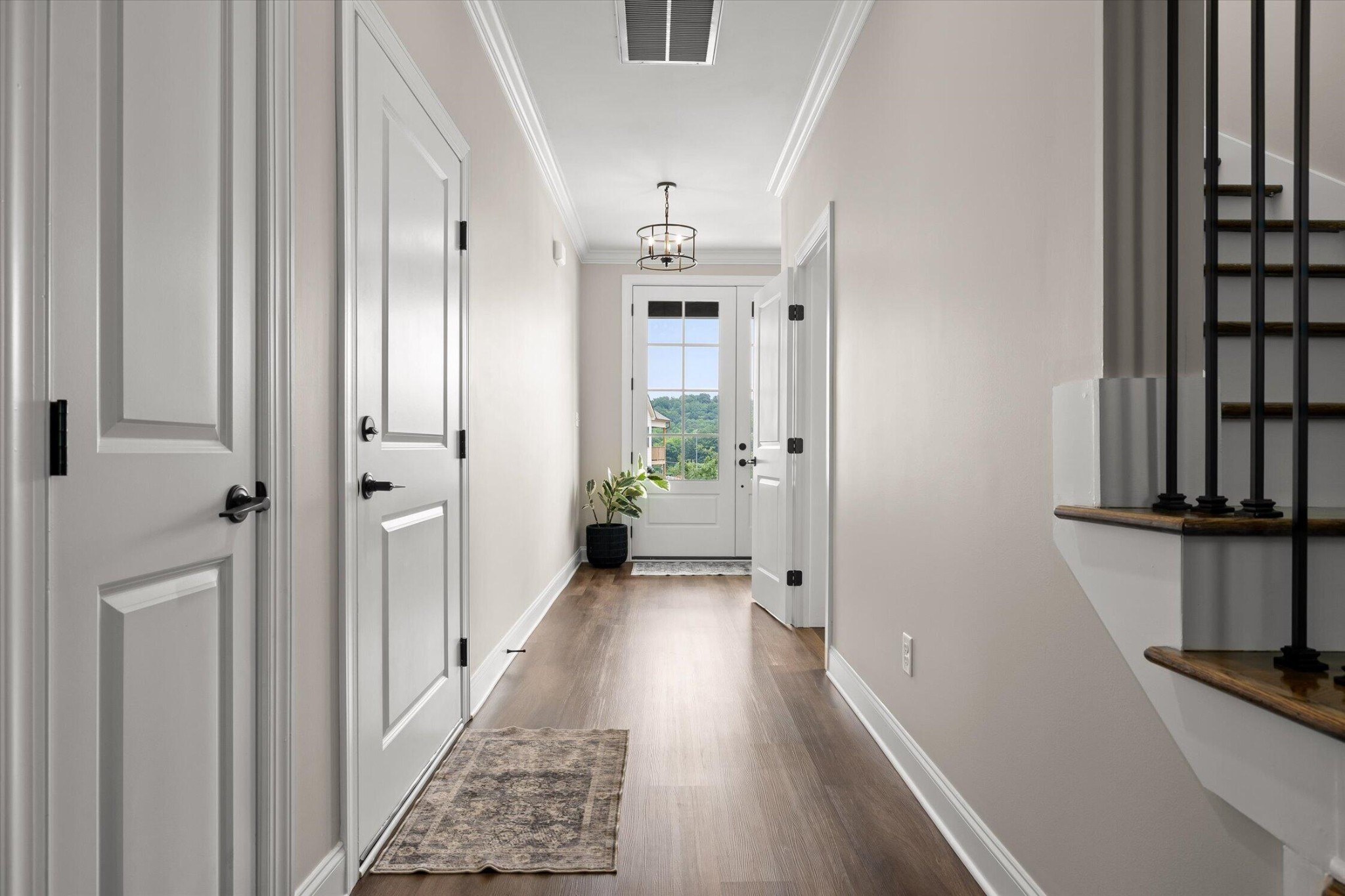 993 Cityscape View Property Photo 7