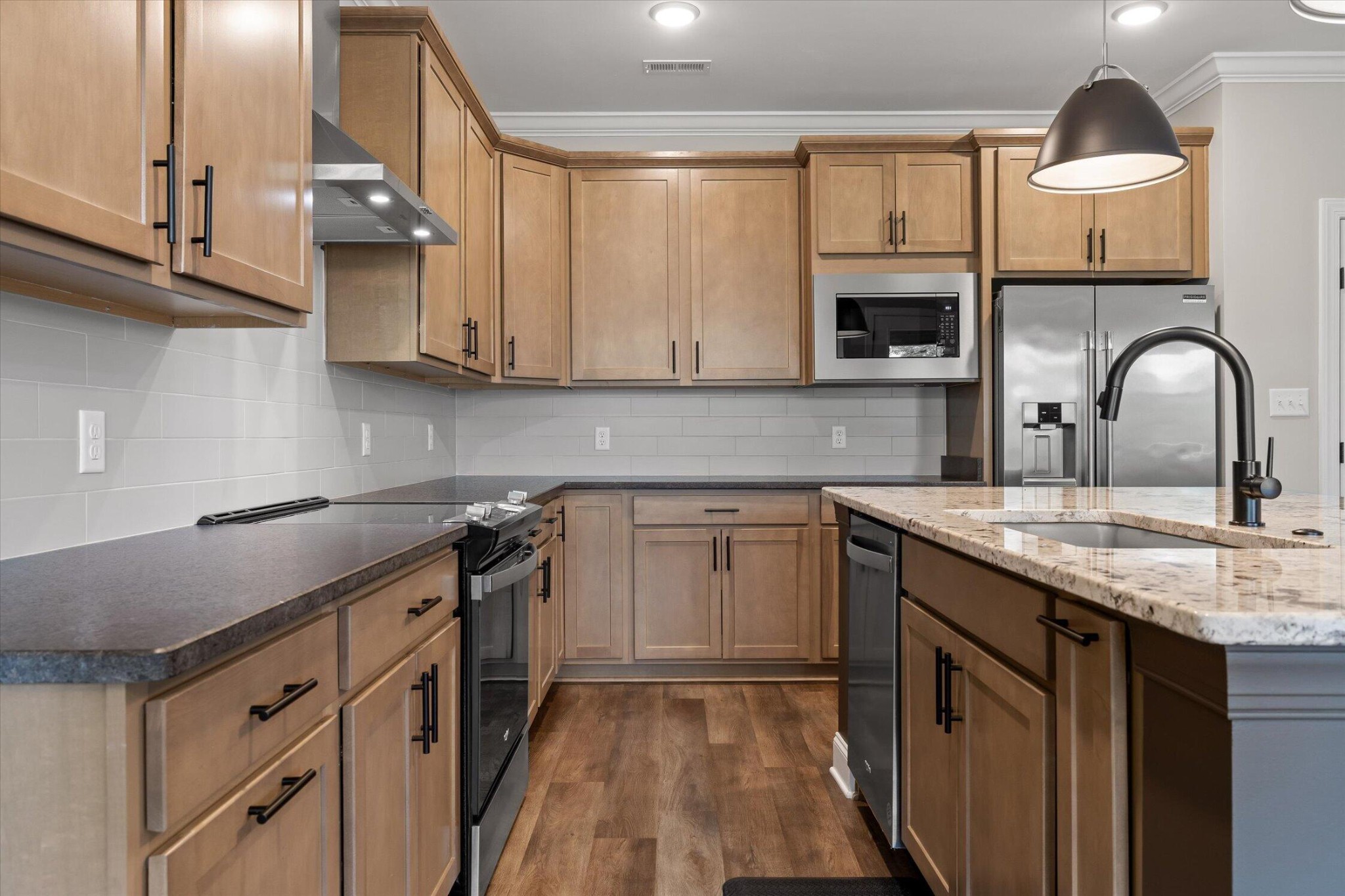 993 Cityscape View Property Photo 25