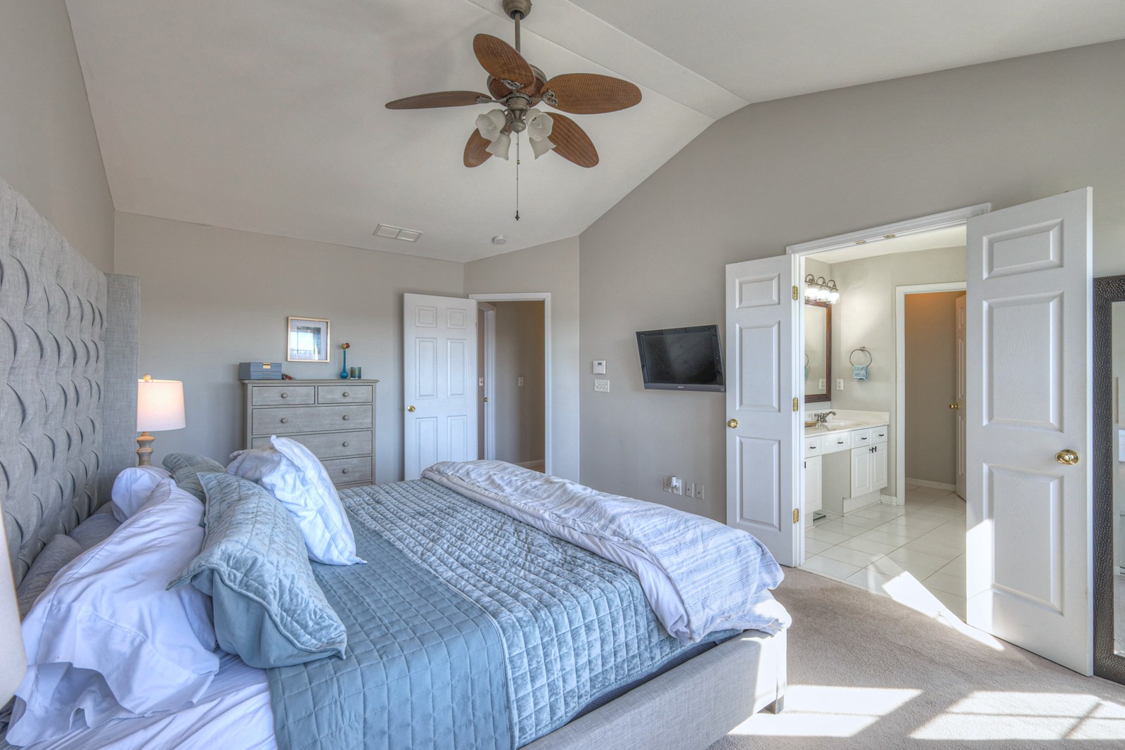 437 Old Towne Dr Property Photo 12