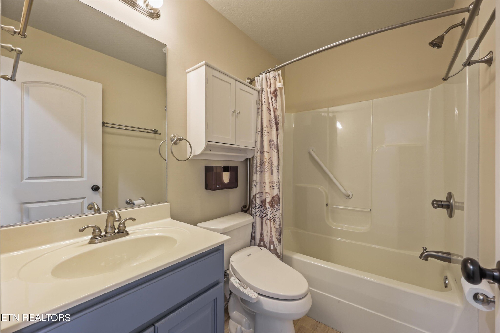 118 Cornerstone Circle Property Photo 9