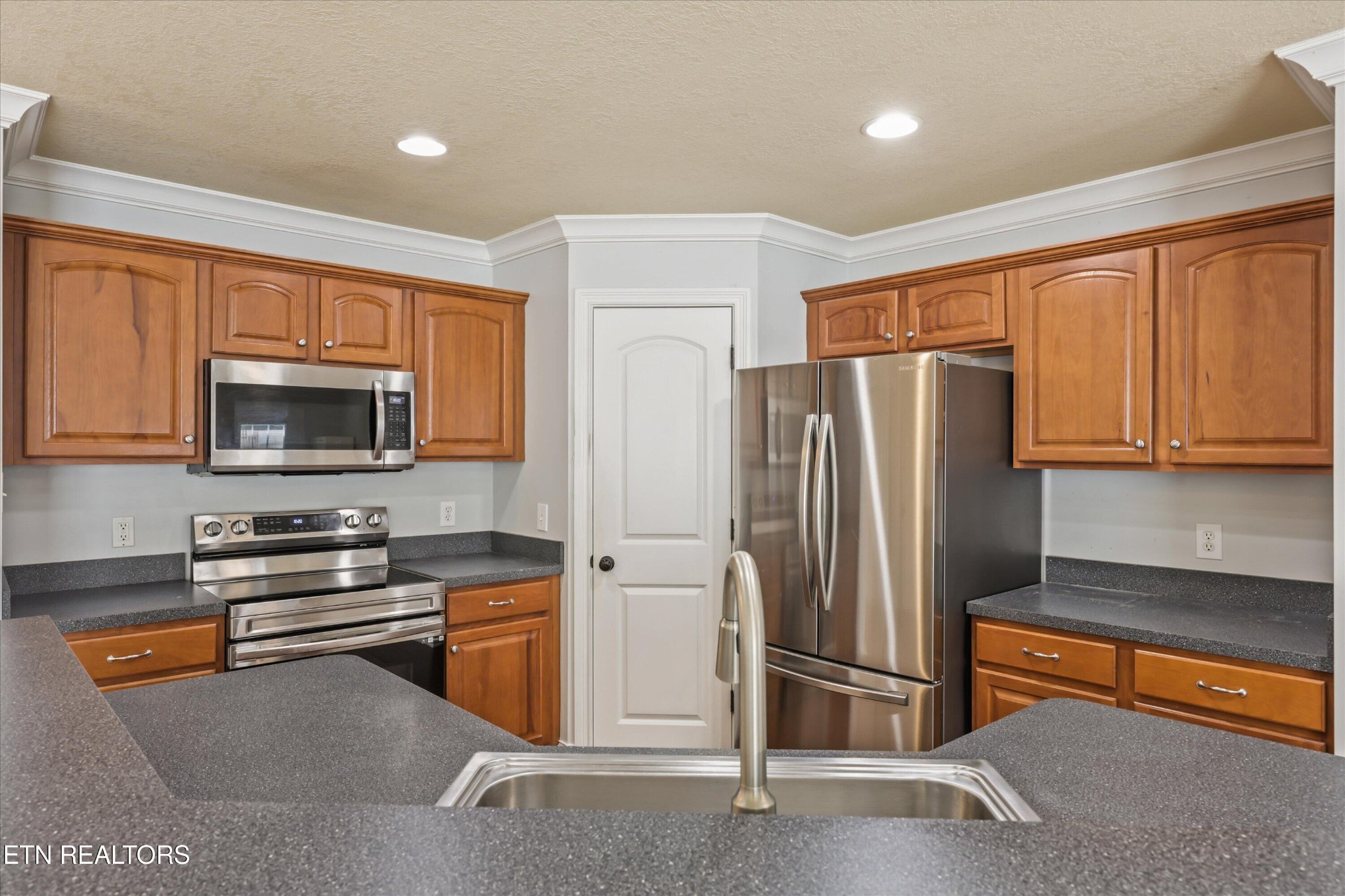 118 Cornerstone Circle Property Photo 17