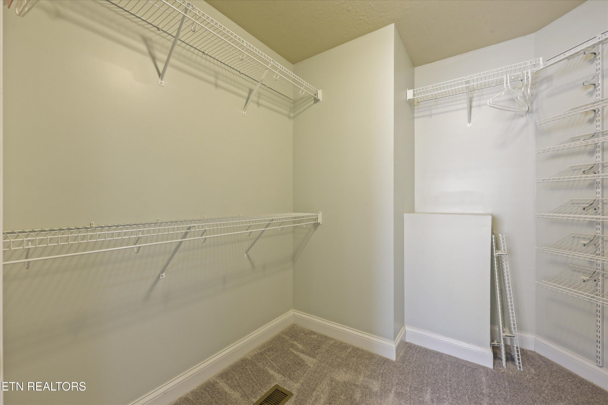 118 Cornerstone Circle Property Photo 26