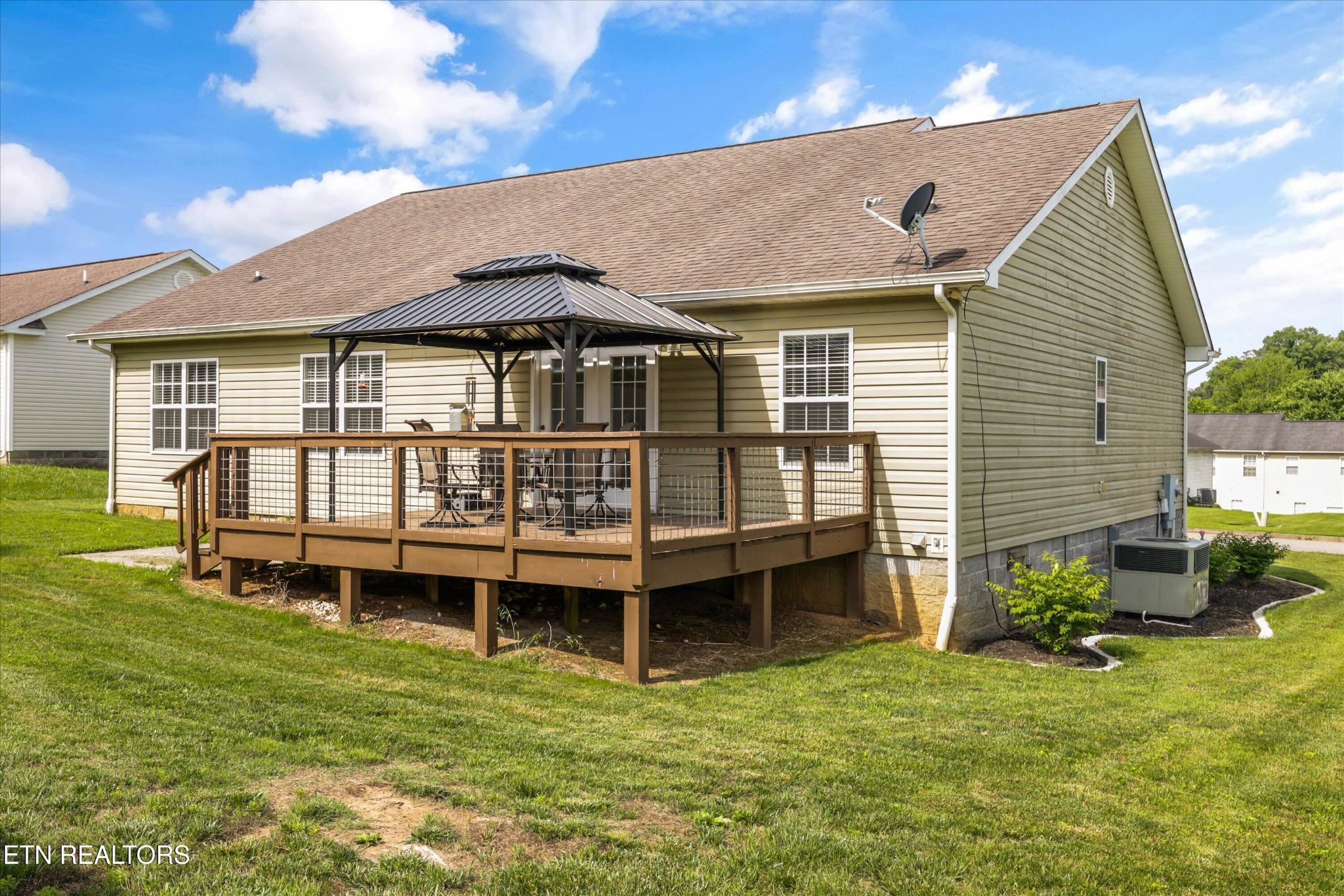 118 Cornerstone Circle Property Photo 35