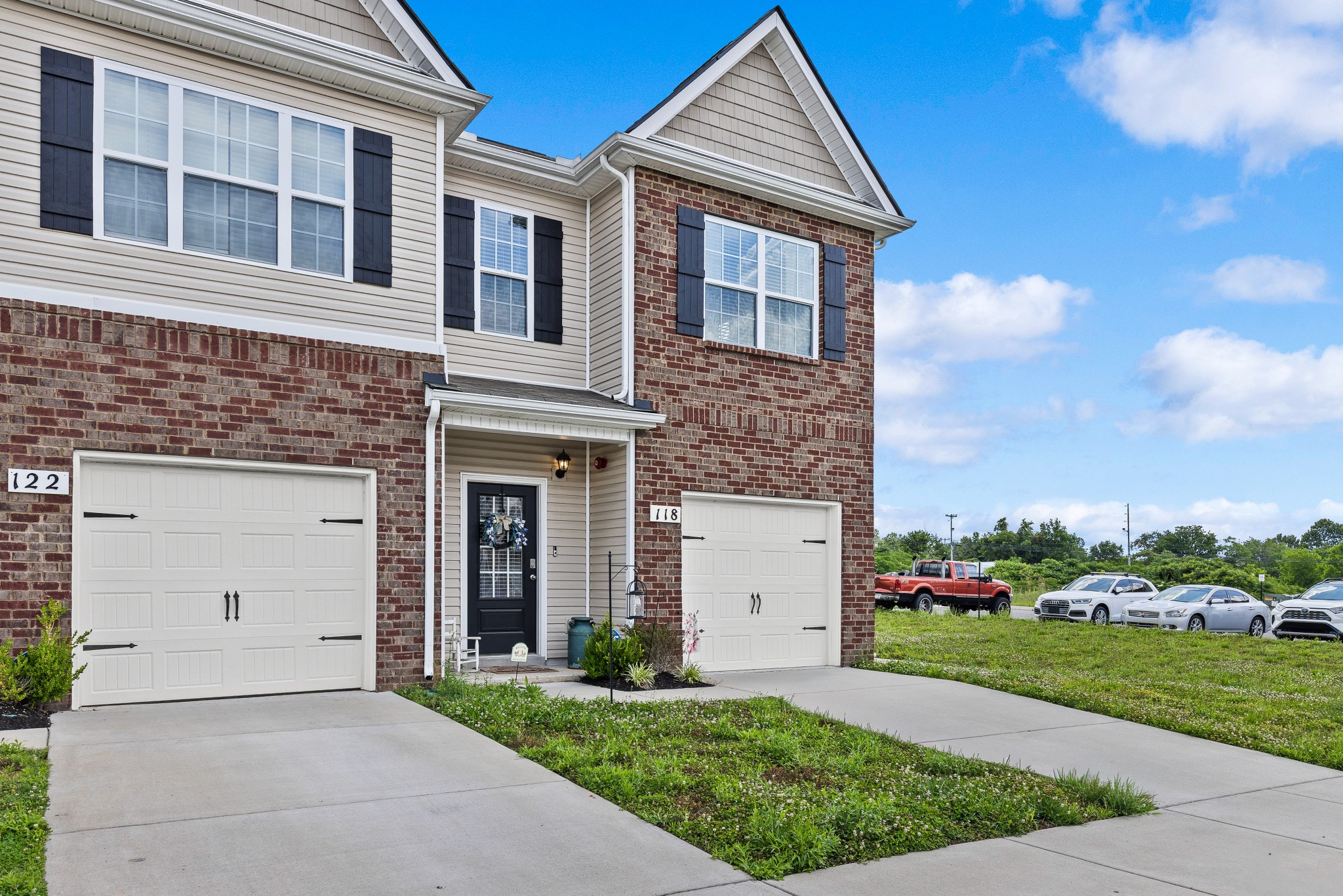 118 Champions Ln Property Photo 1