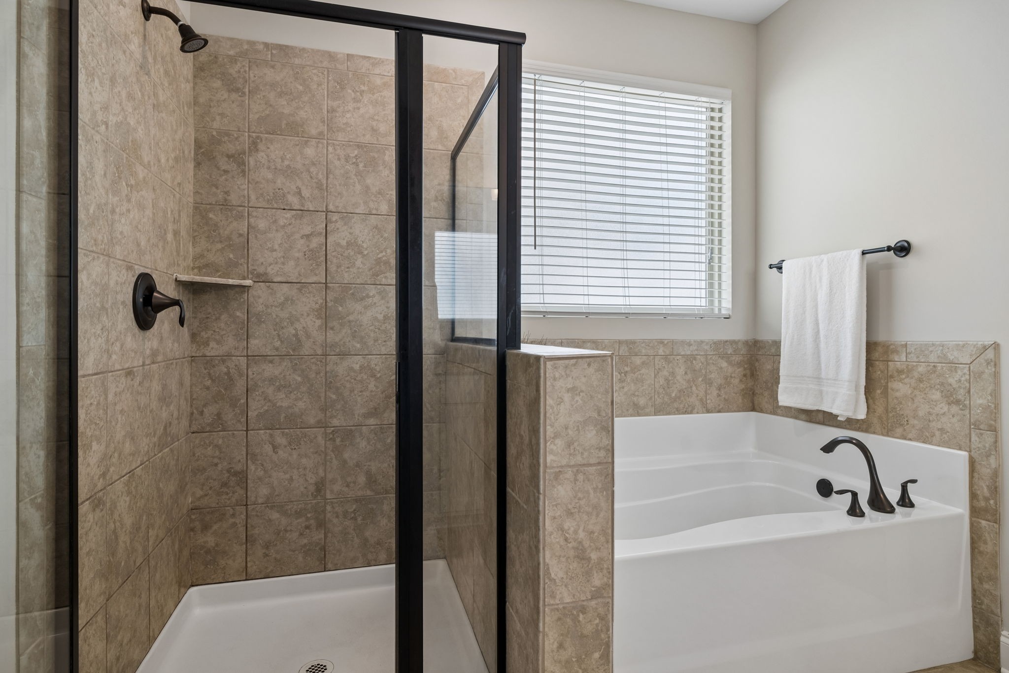2764 Americus Dr Property Photo 30