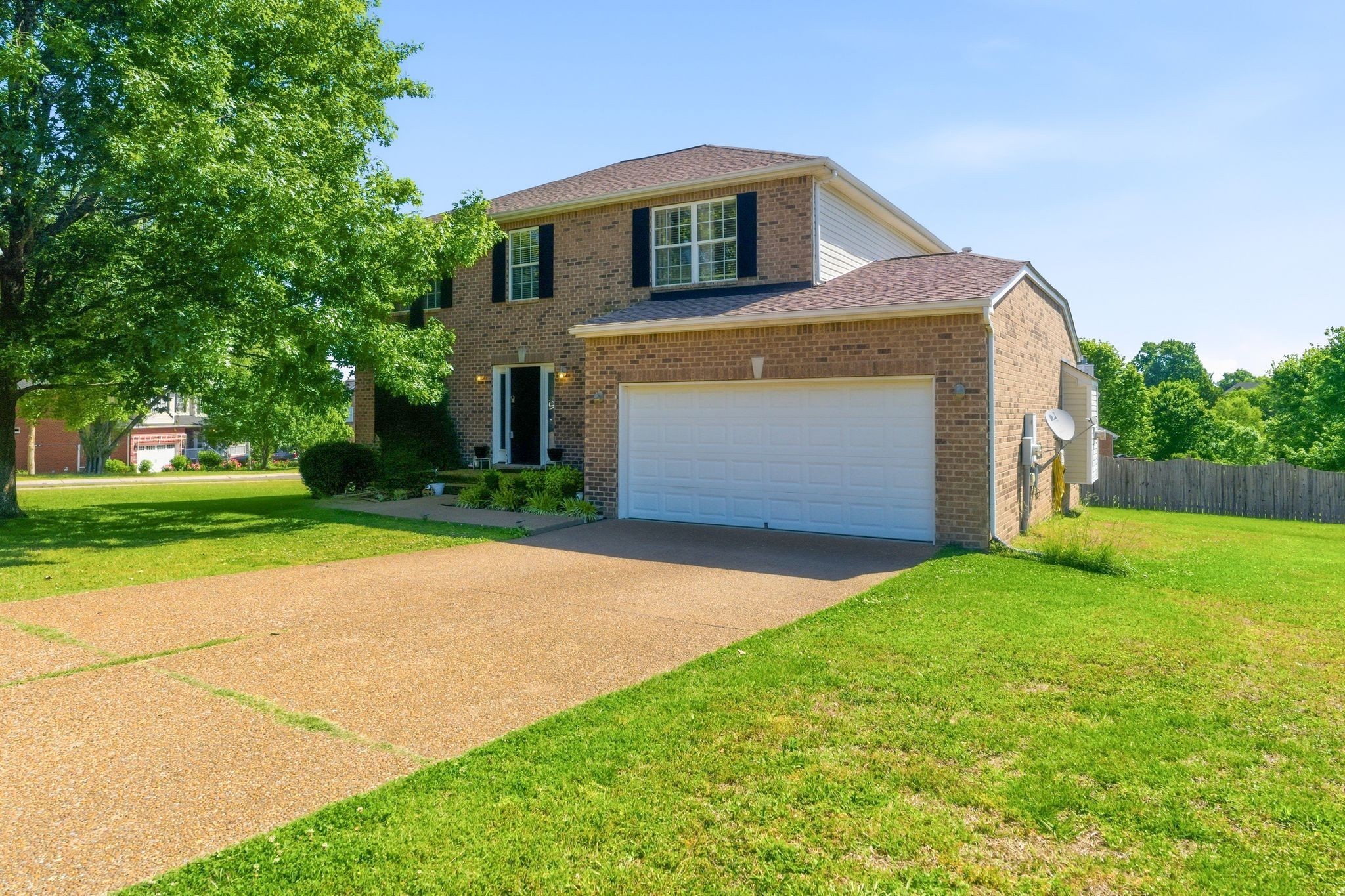 8008 Streamside Dr