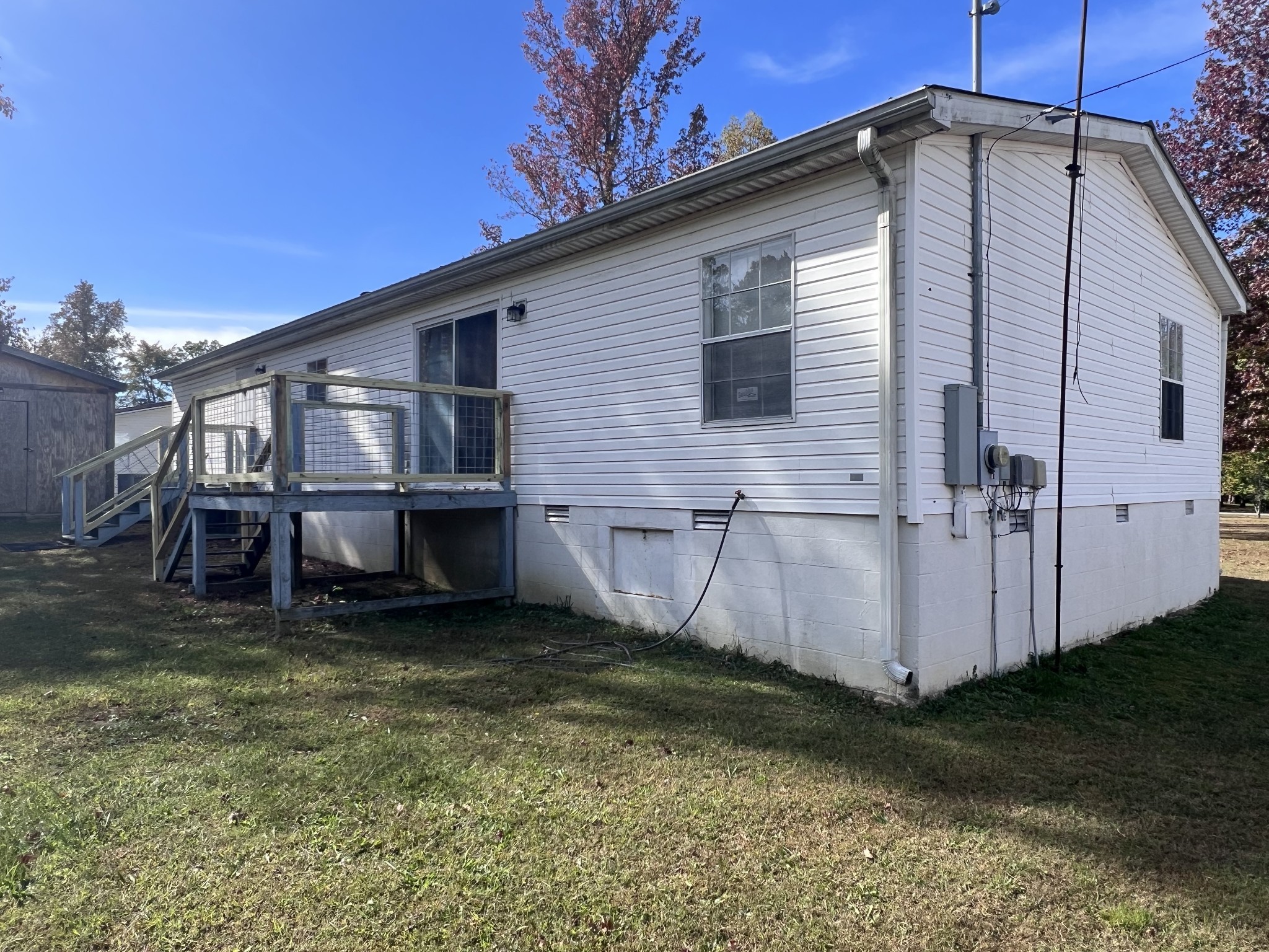 100 Treeline Ct Property Photo 6