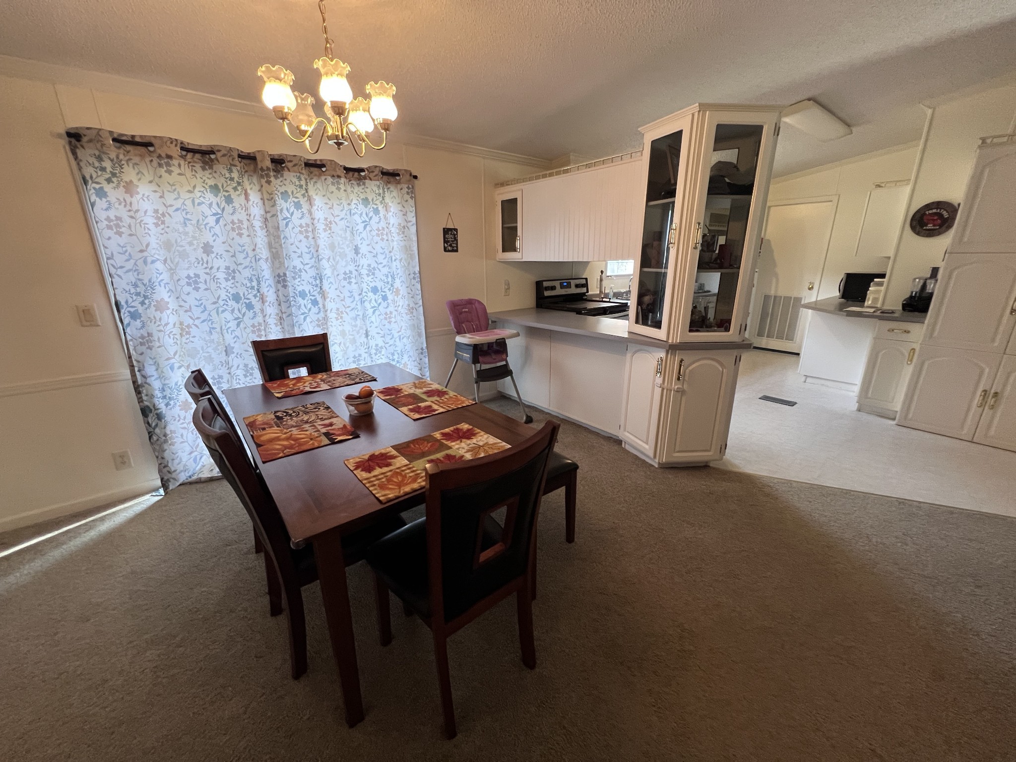100 Treeline Ct Property Photo 21