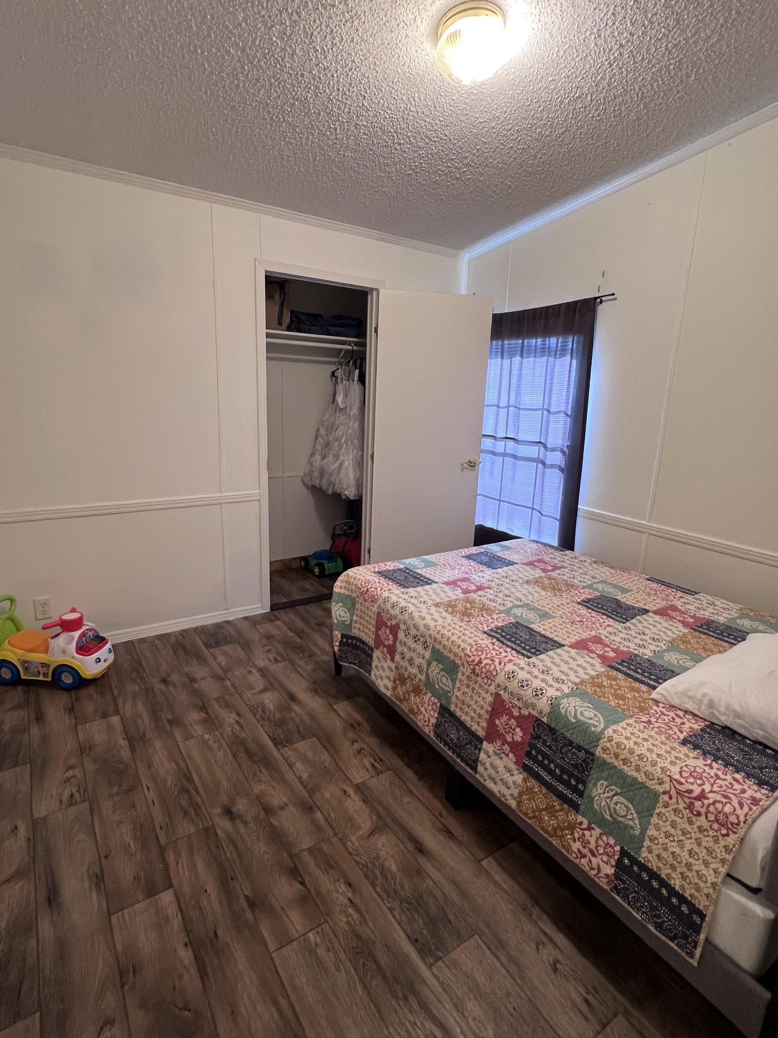 100 Treeline Ct Property Photo 31