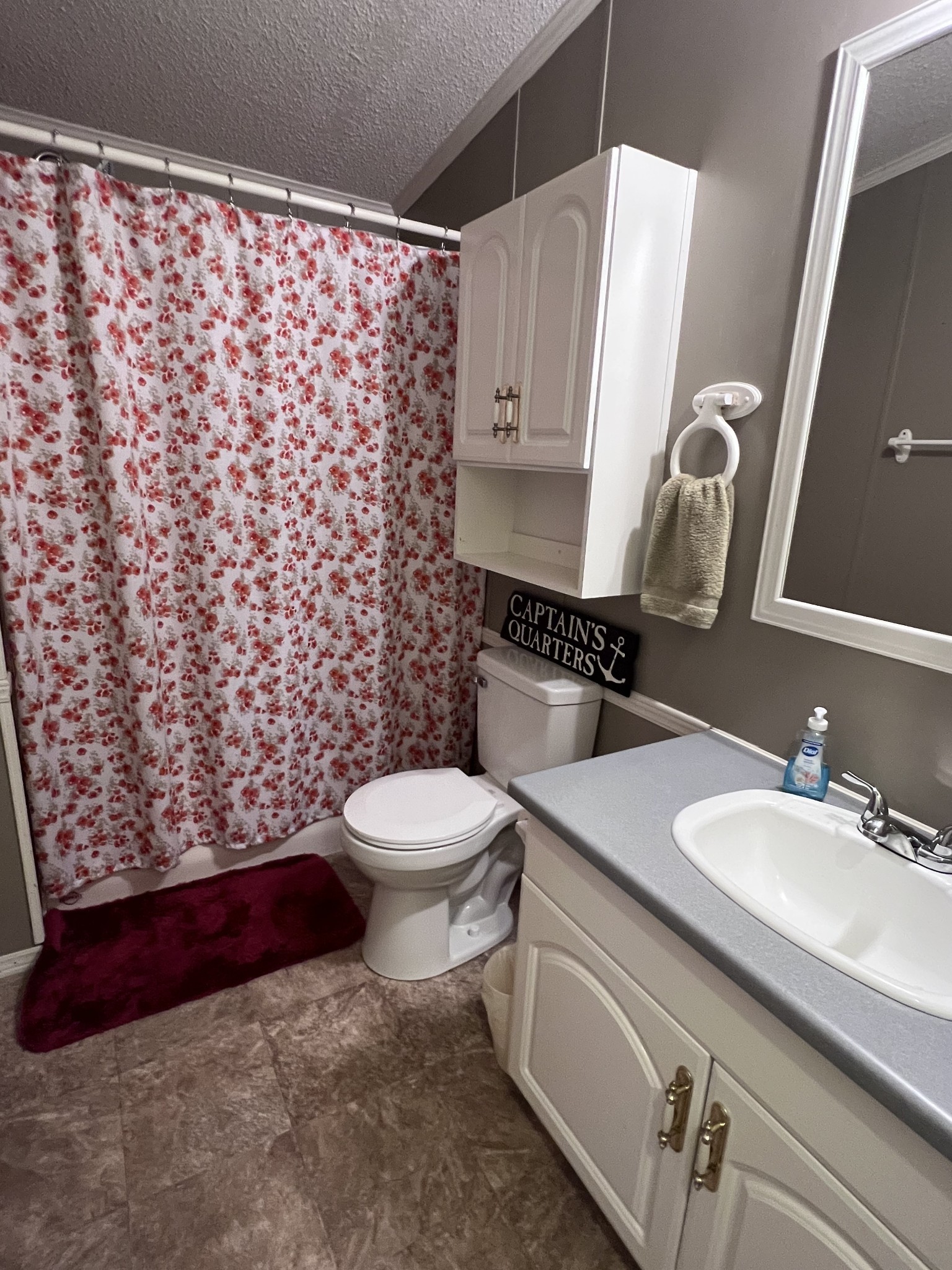 100 Treeline Ct Property Photo 35