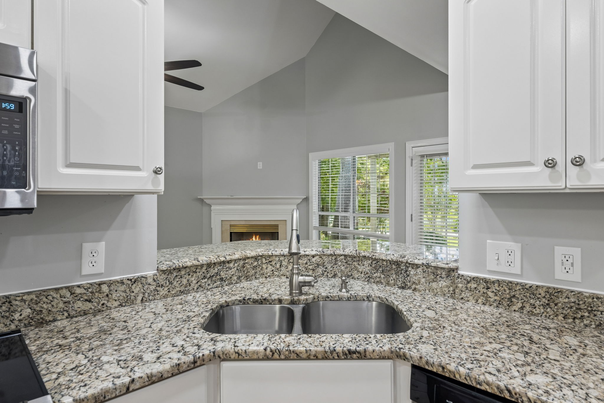 1507 Halifax Dr Property Photo 20