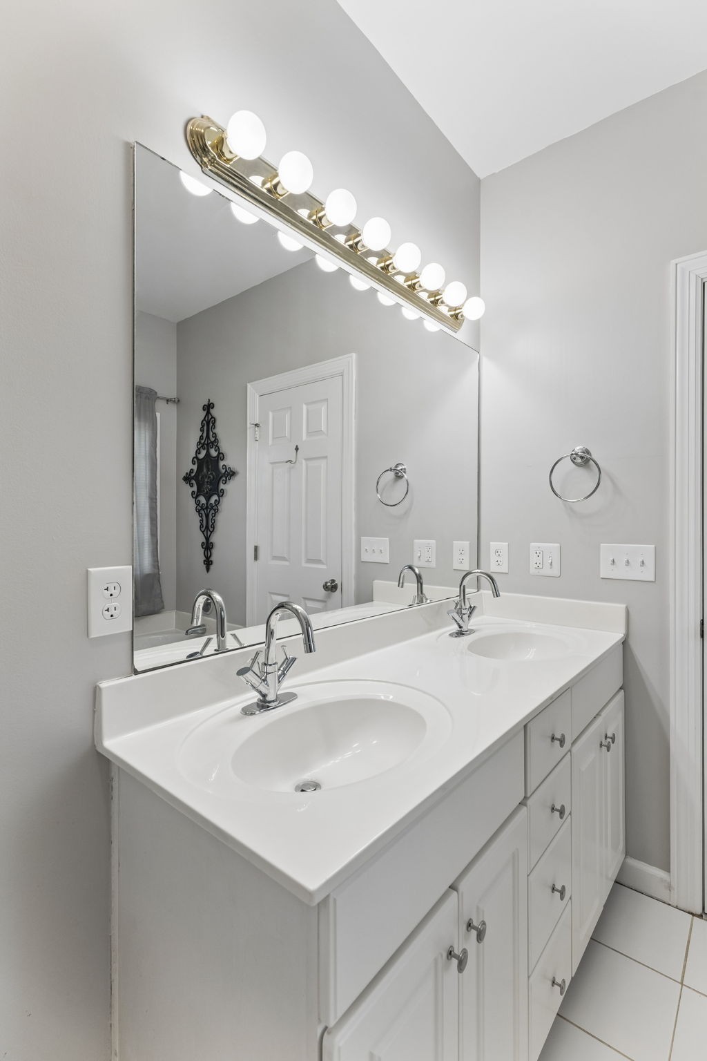 1507 Halifax Dr Property Photo 32