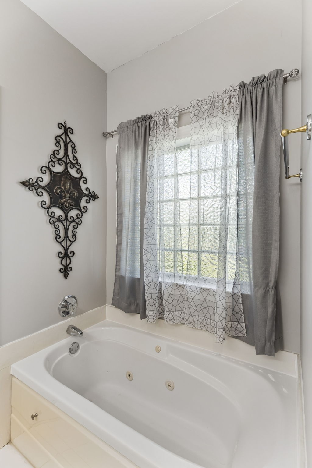 1507 Halifax Dr Property Photo 33
